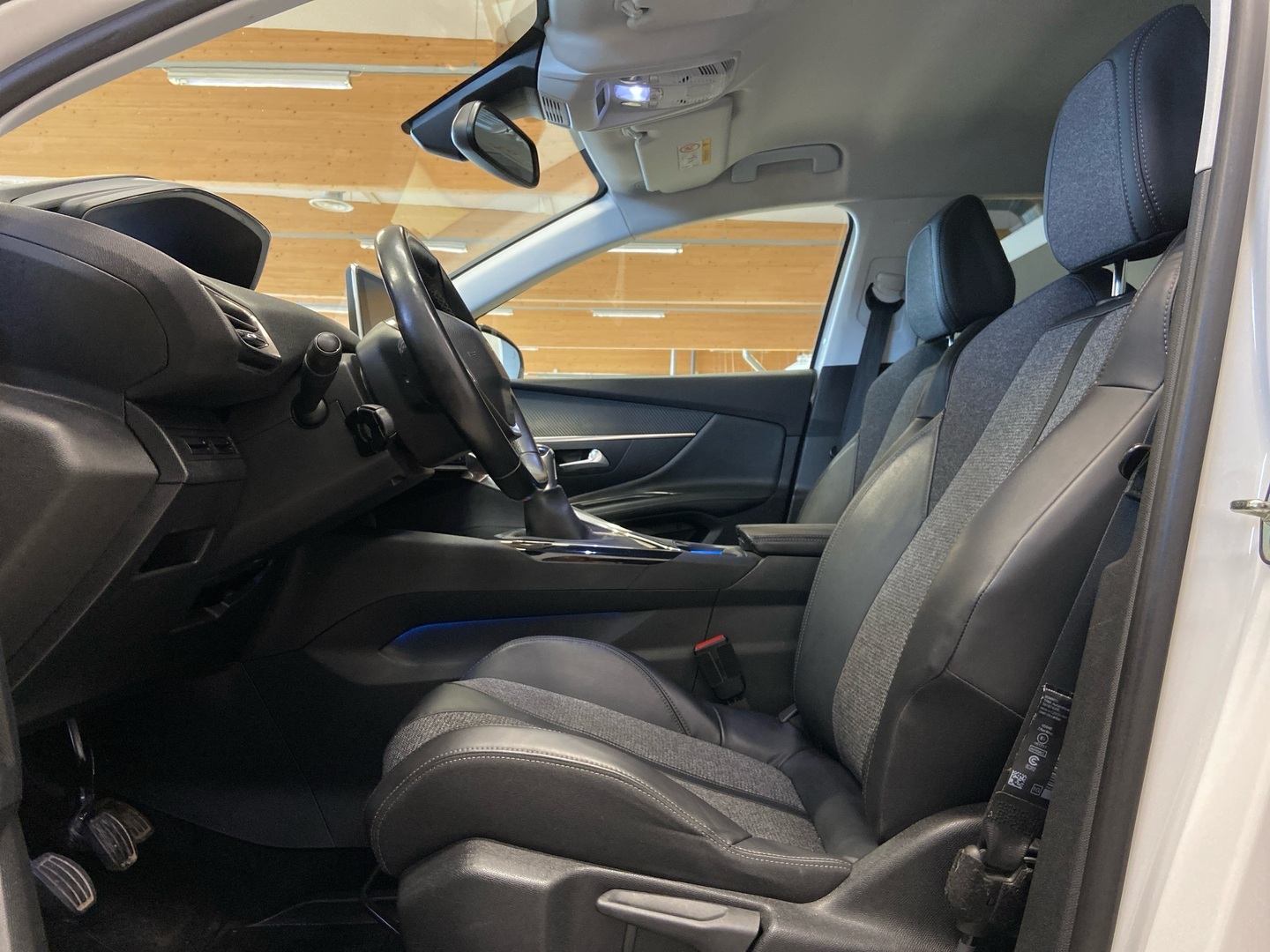 PEUGEOT 3008 2017