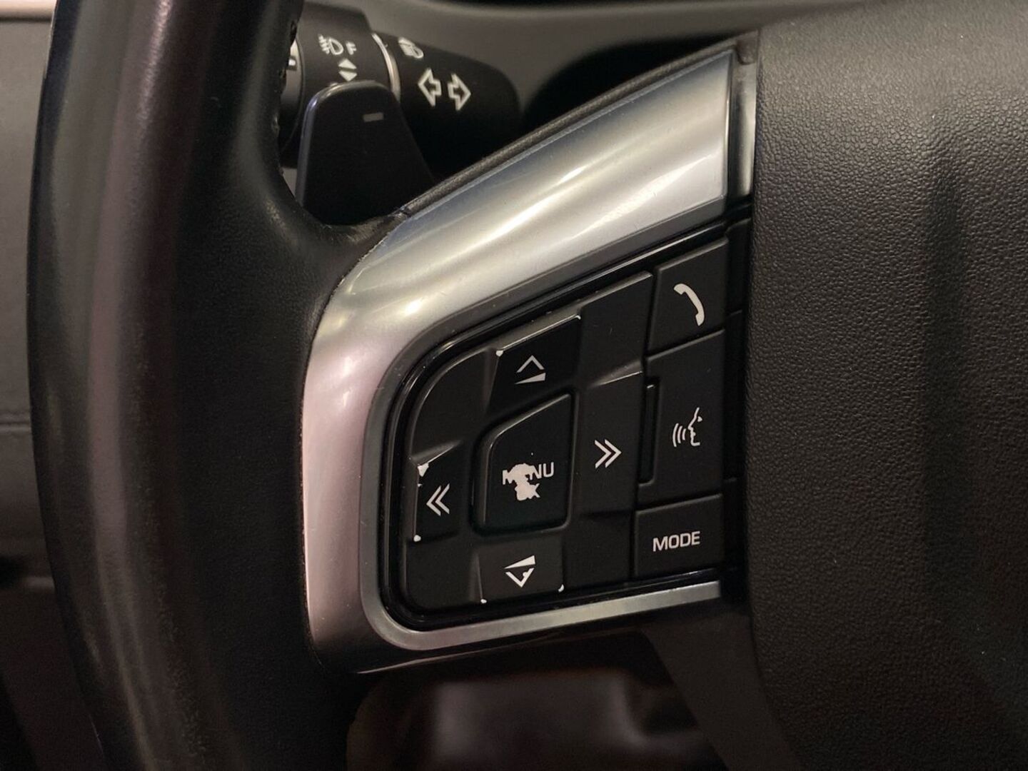 LAND ROVER Discovery Sport 2018