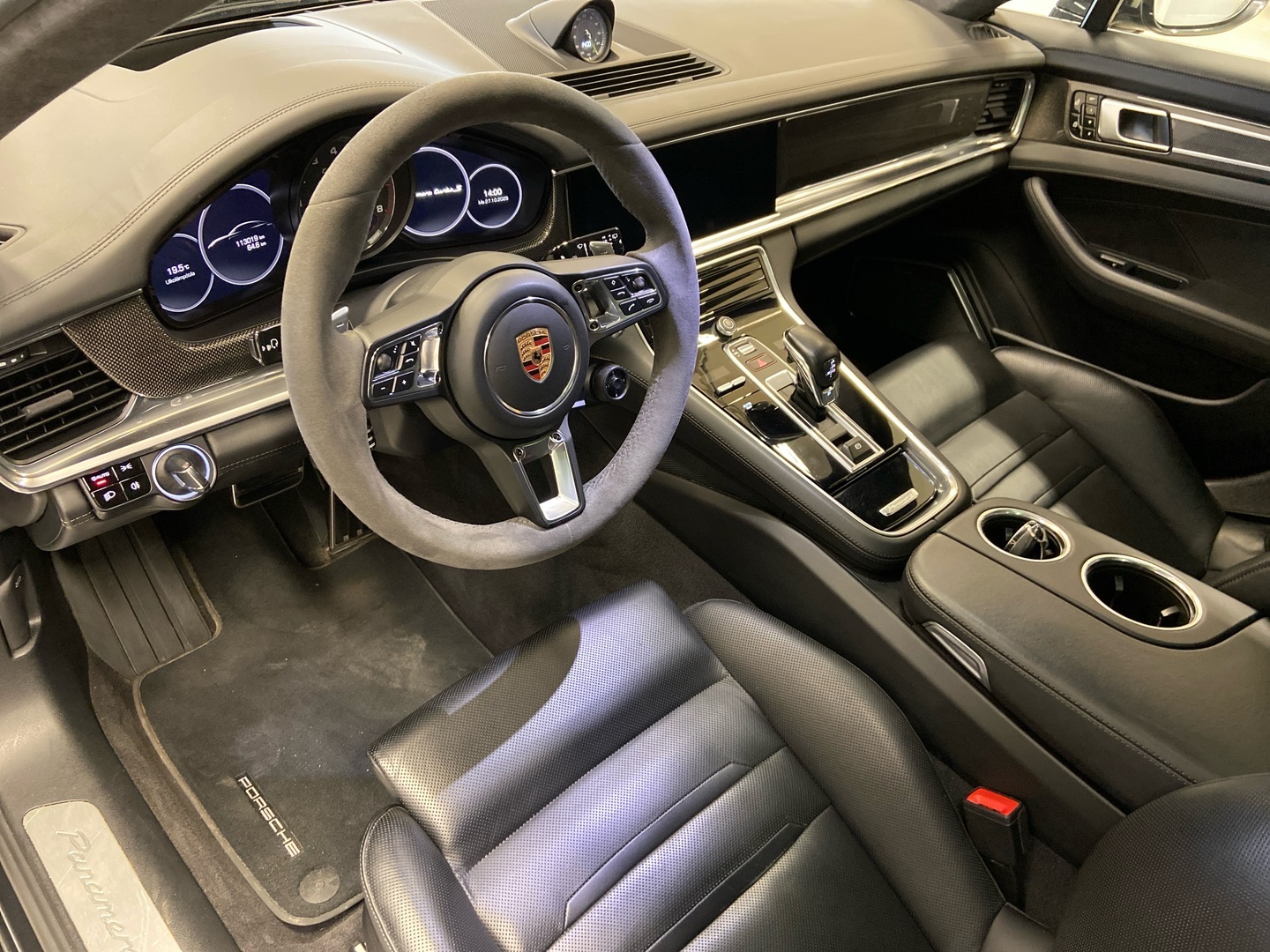 PORSCHE Panamera 2020