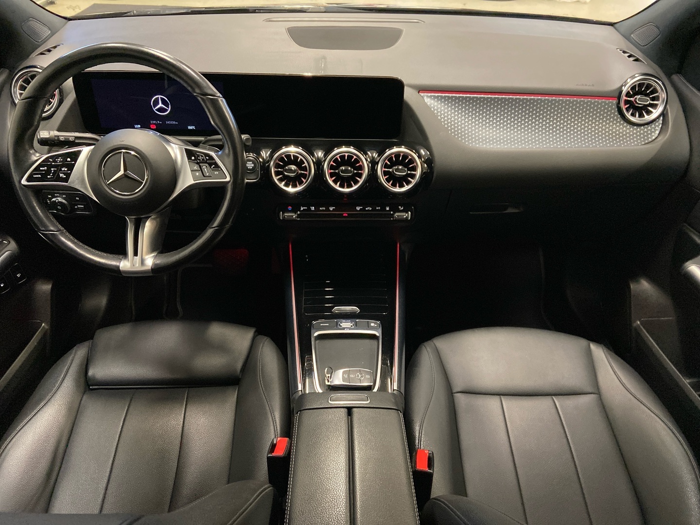 MERCEDES-BENZ B 2023