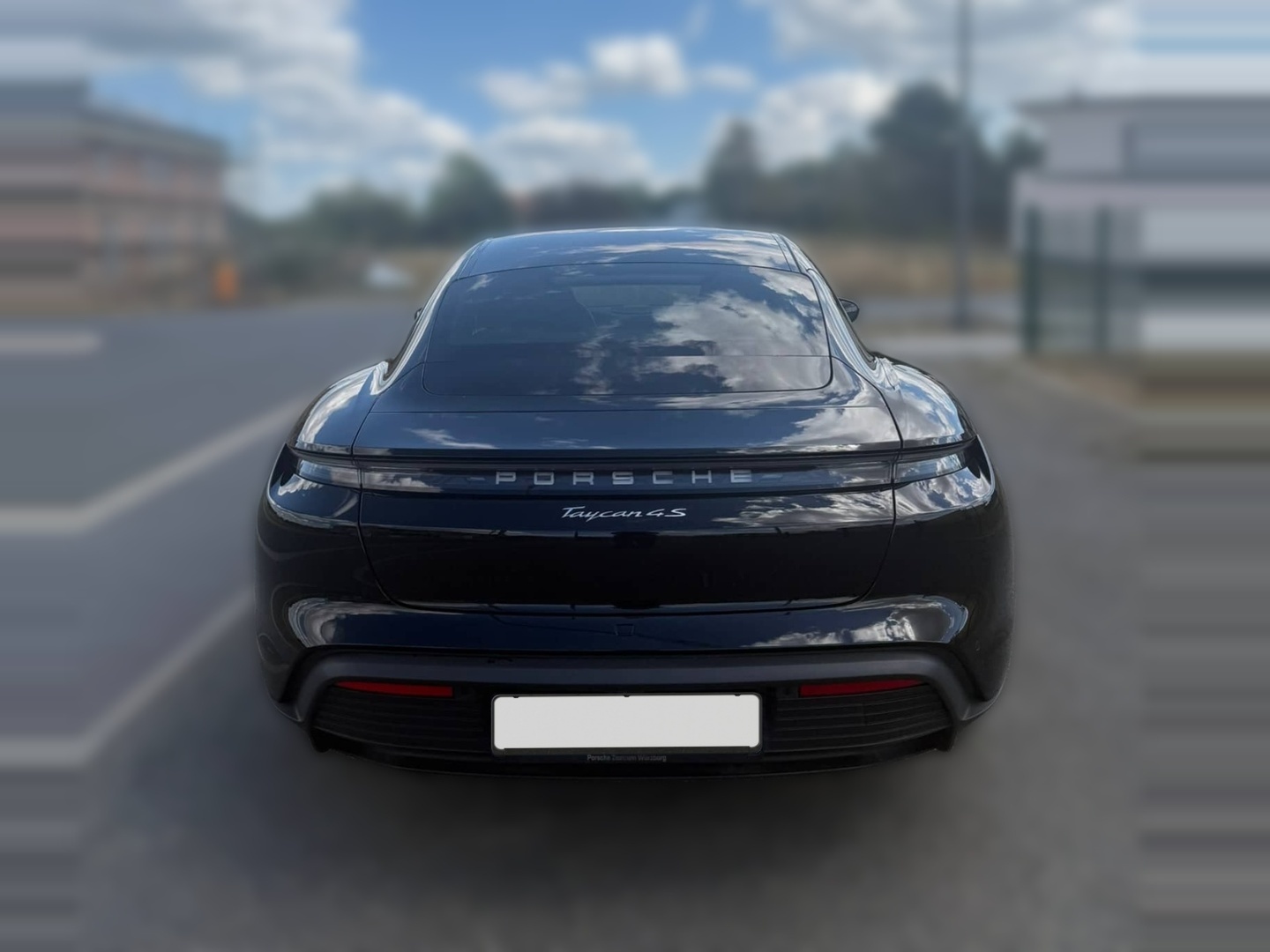 PORSCHE Taycan 2022