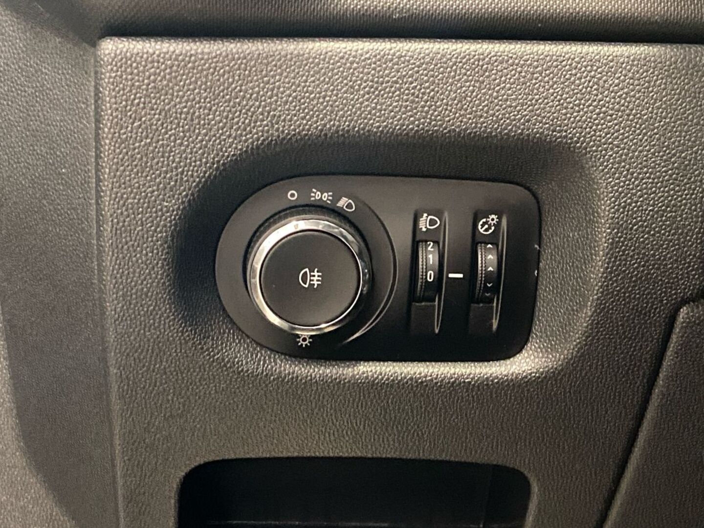 OPEL Corsa 2011