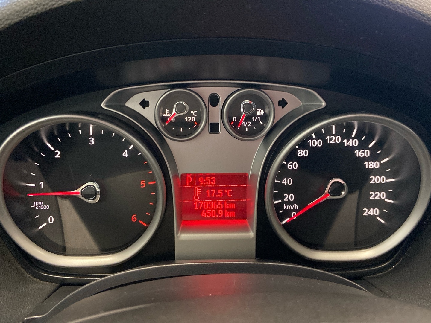 FORD Kuga 2012
