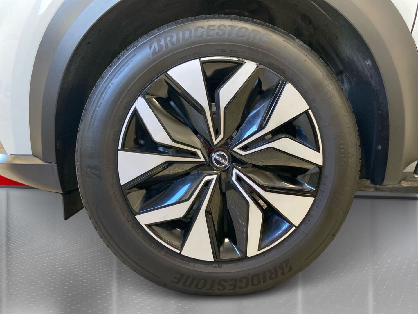 NISSAN Juke 13