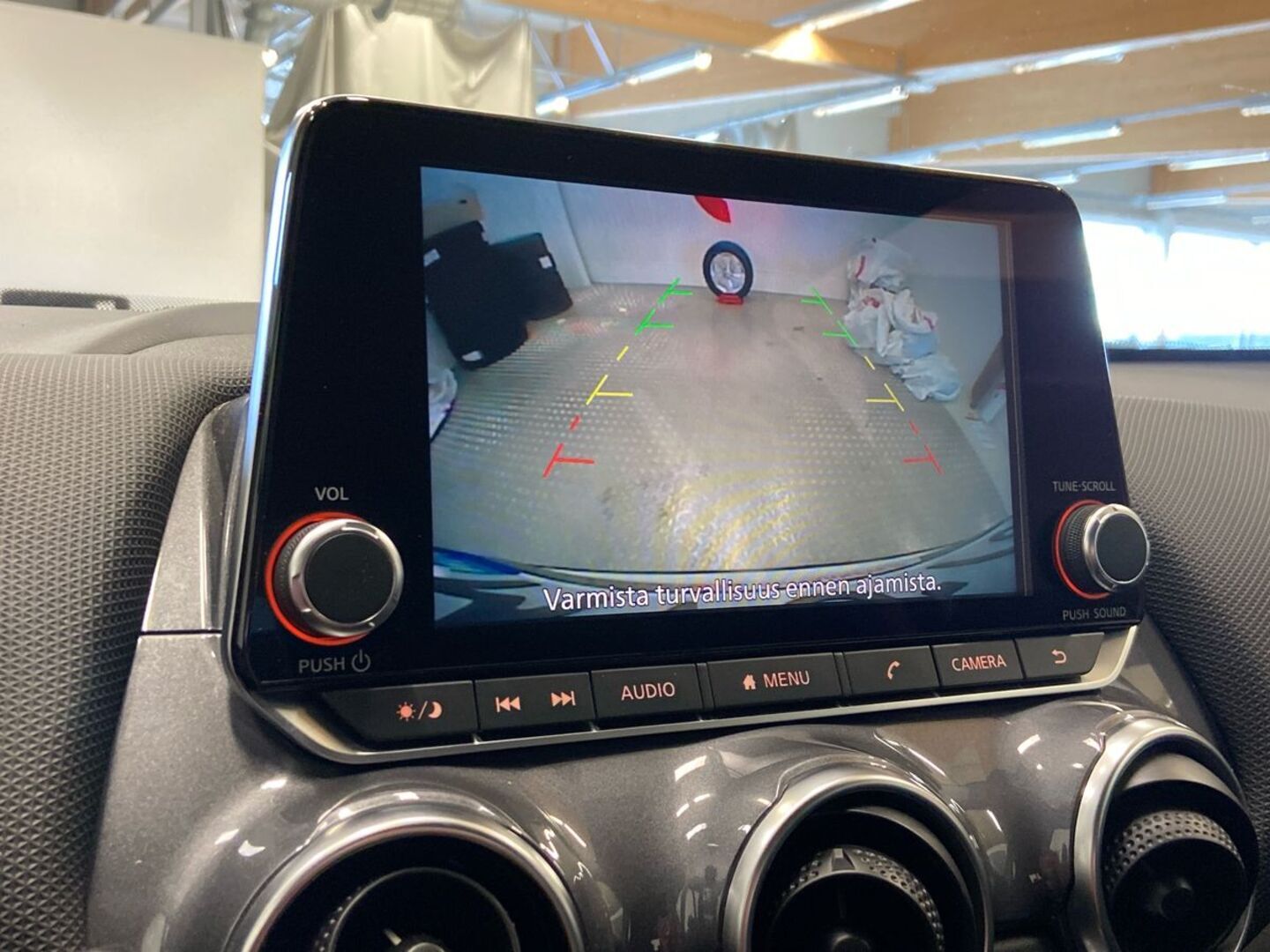 NISSAN Juke 25