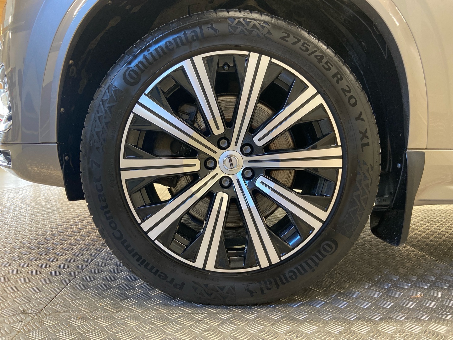 VOLVO XC90 2020