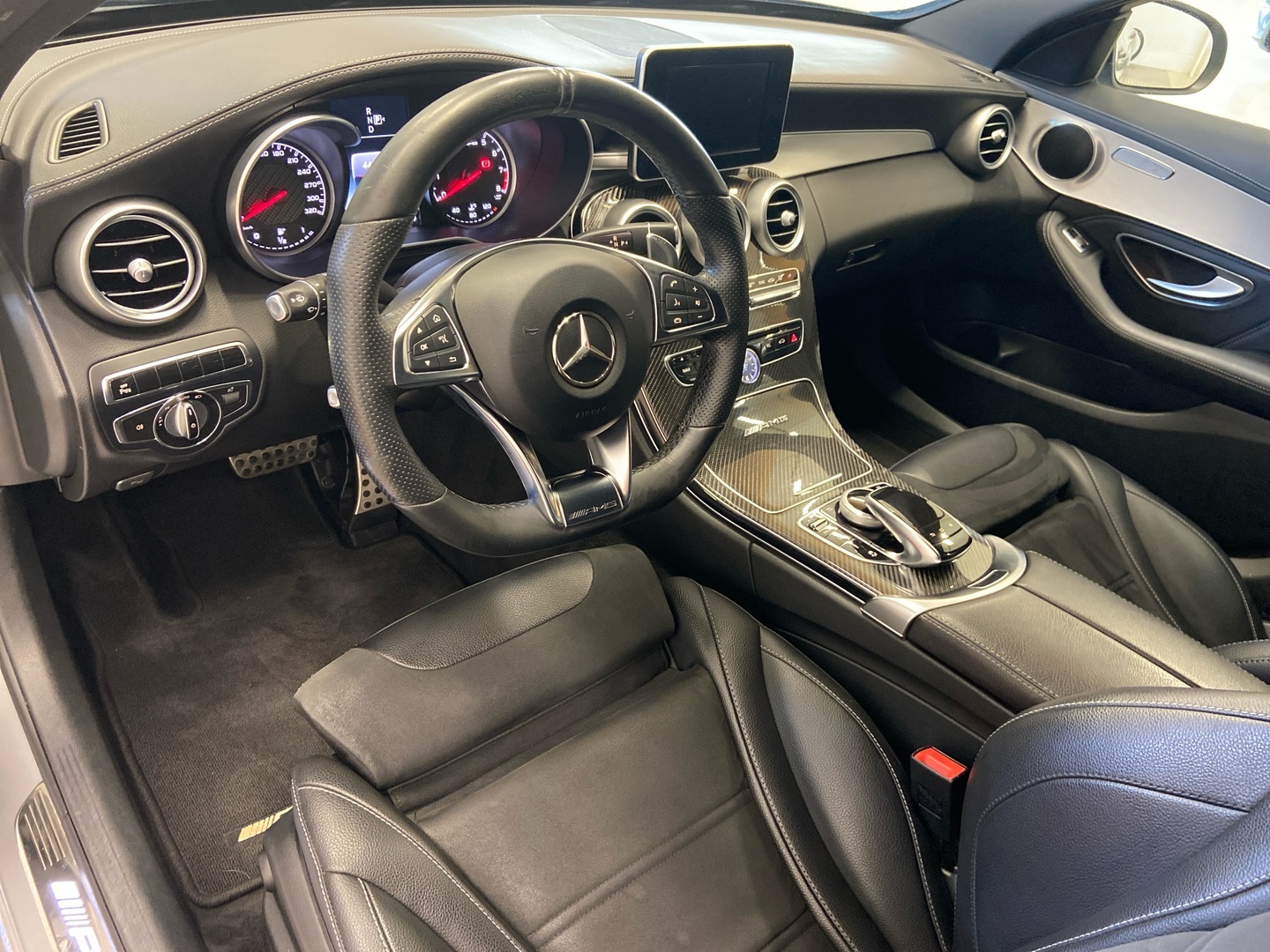 MERCEDES-BENZ C 63 AMG 2015