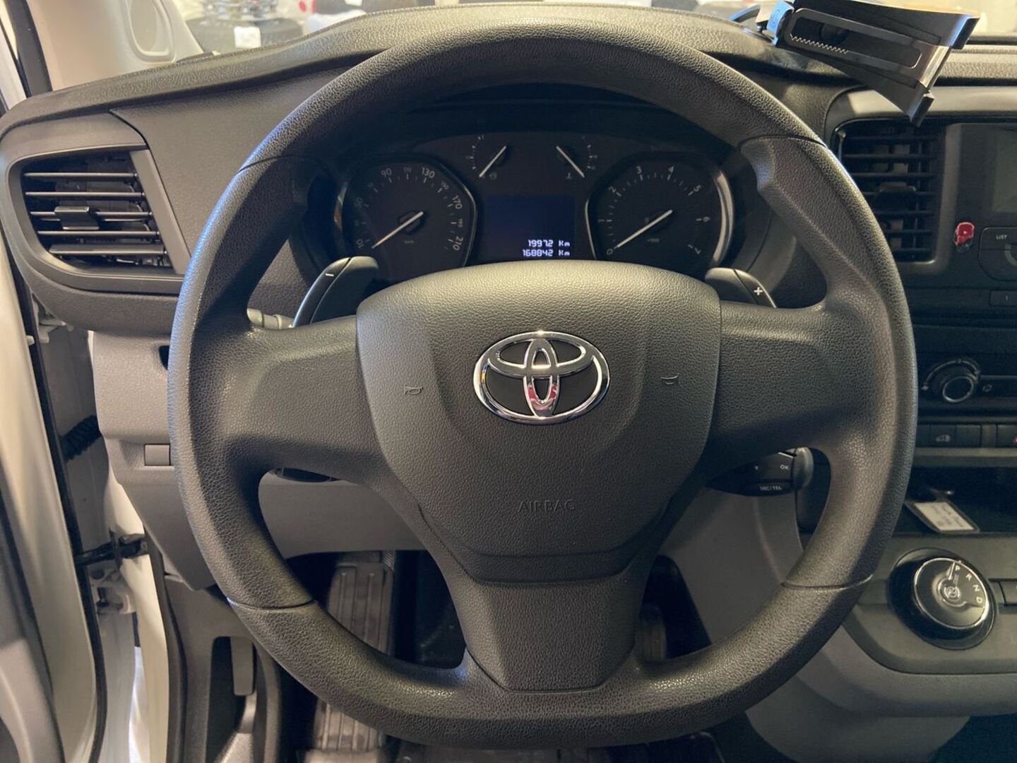 TOYOTA Proace 19