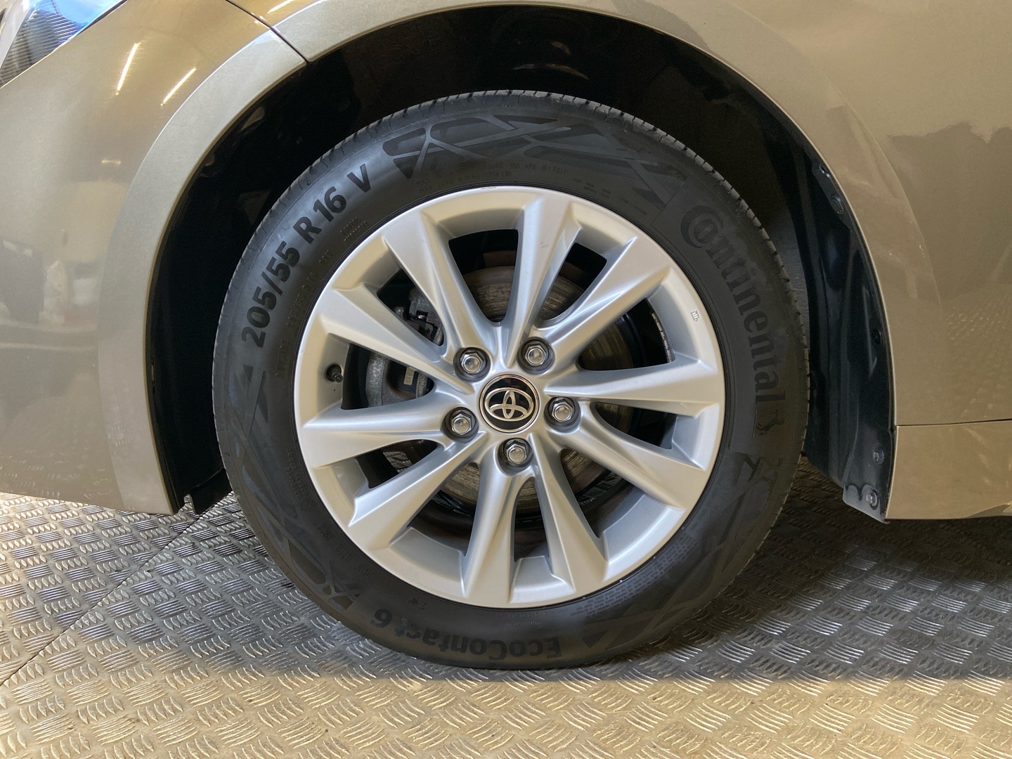 TOYOTA Corolla 2023