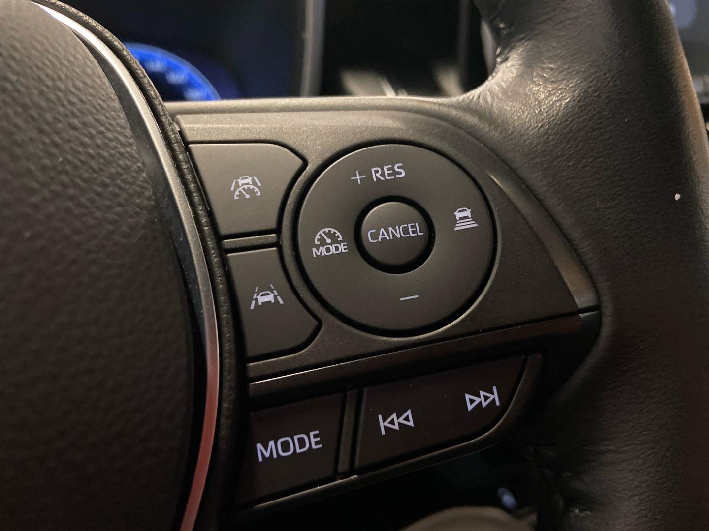 TOYOTA Corolla 2023
