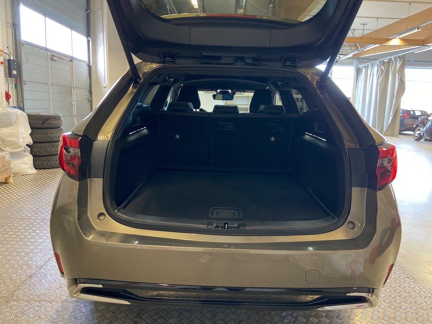 TOYOTA Corolla 2023