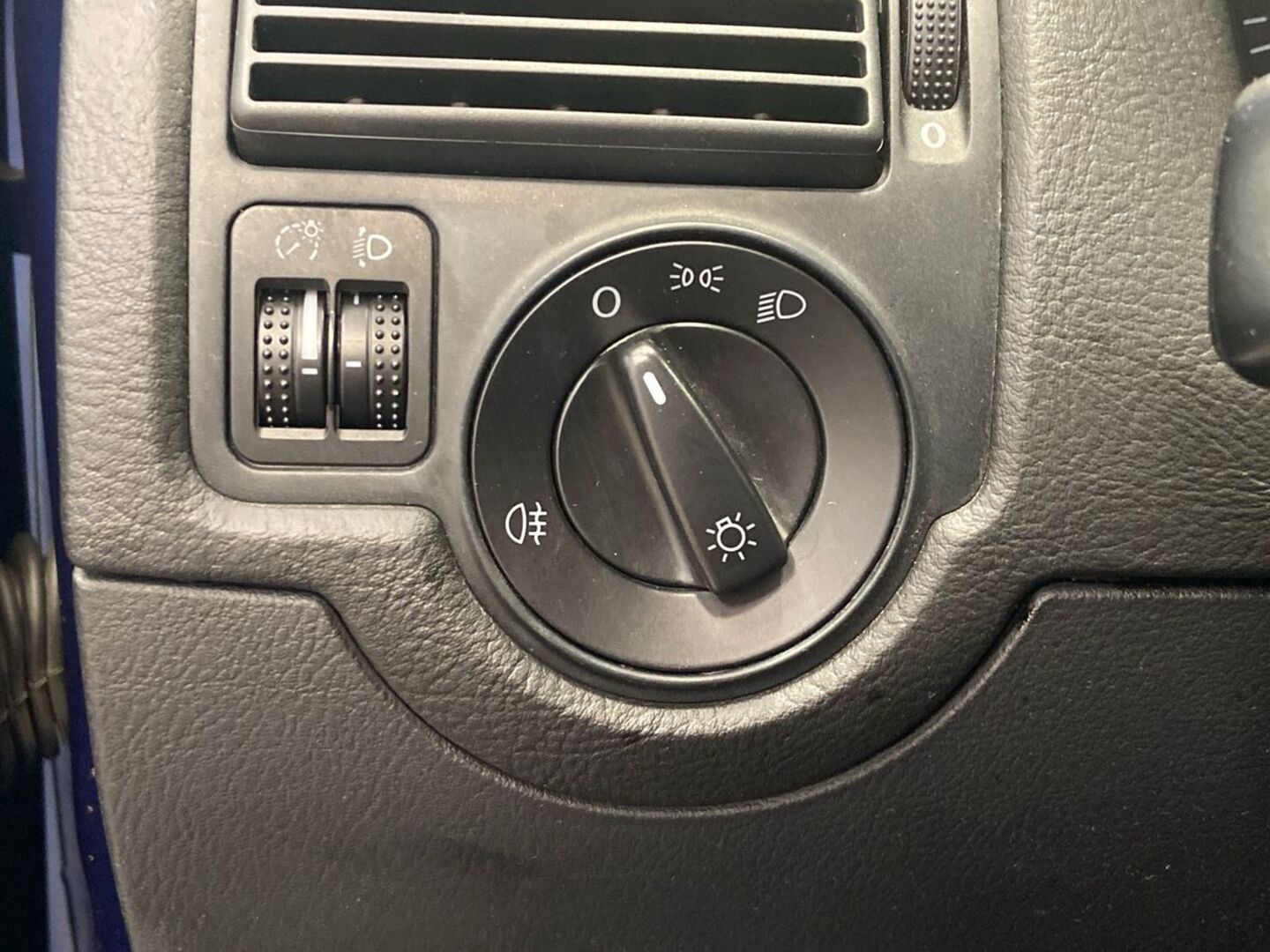 VOLKSWAGEN Golf Variant 2005