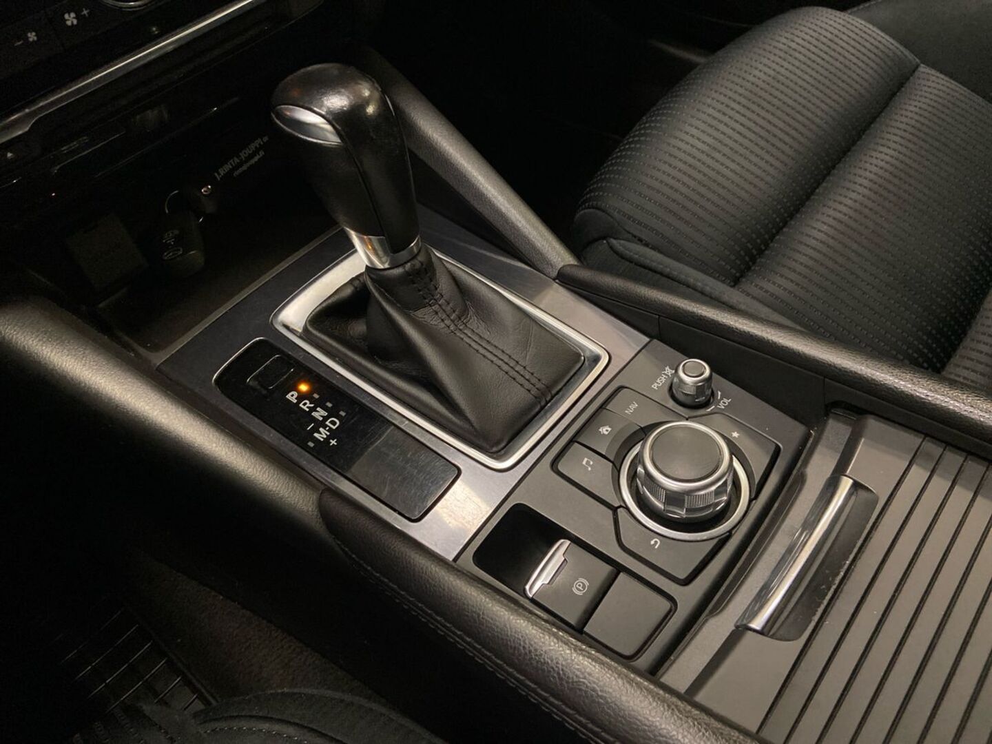 MAZDA Mazda6 2015