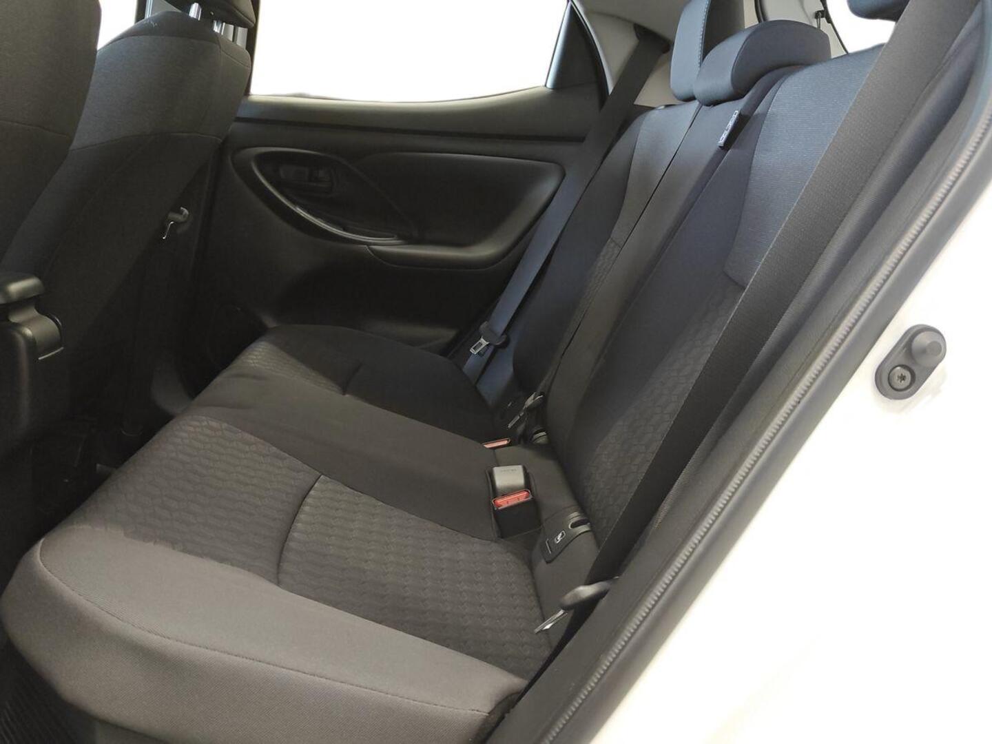 TOYOTA Yaris 2023