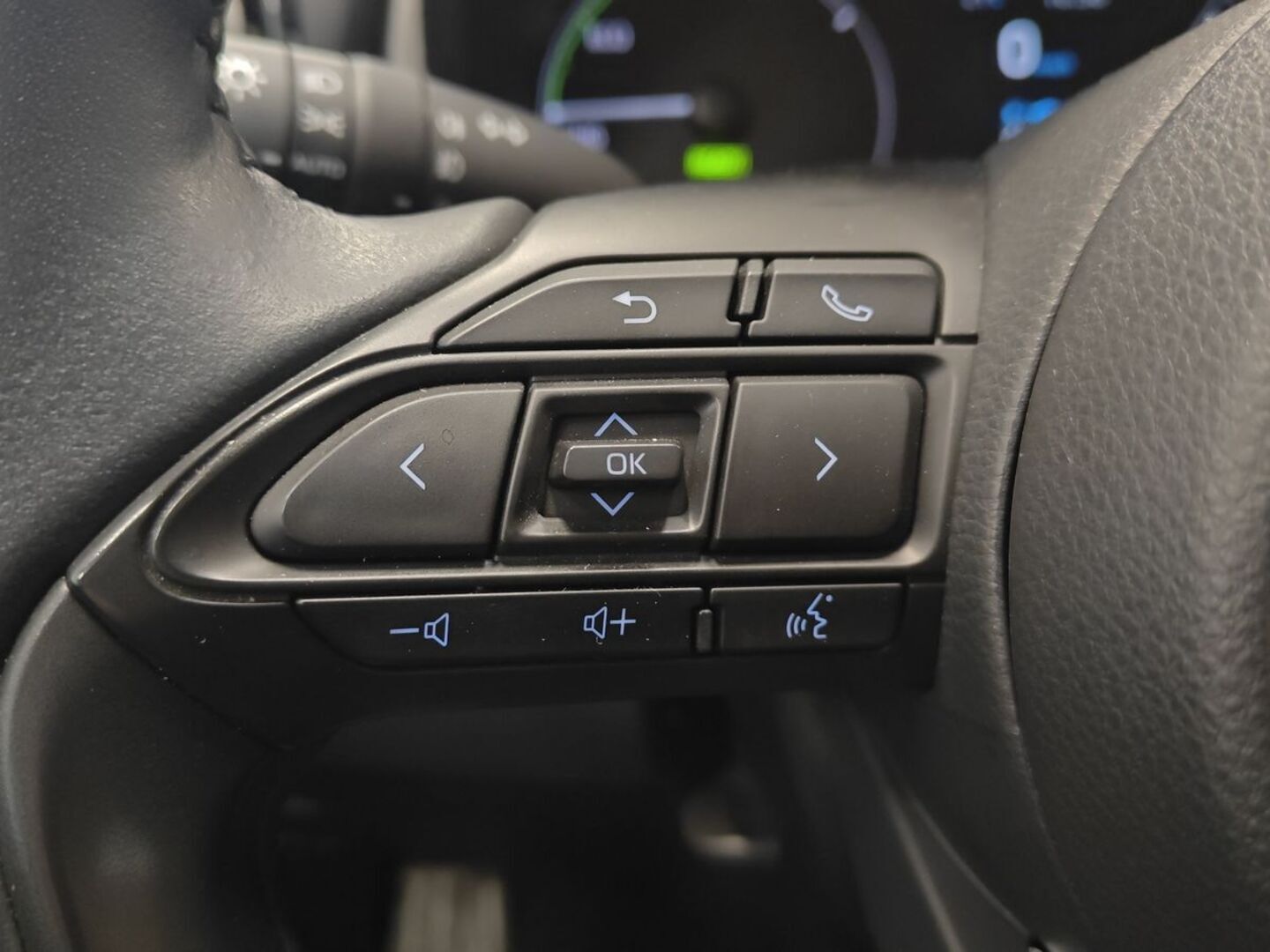 TOYOTA Yaris 2023