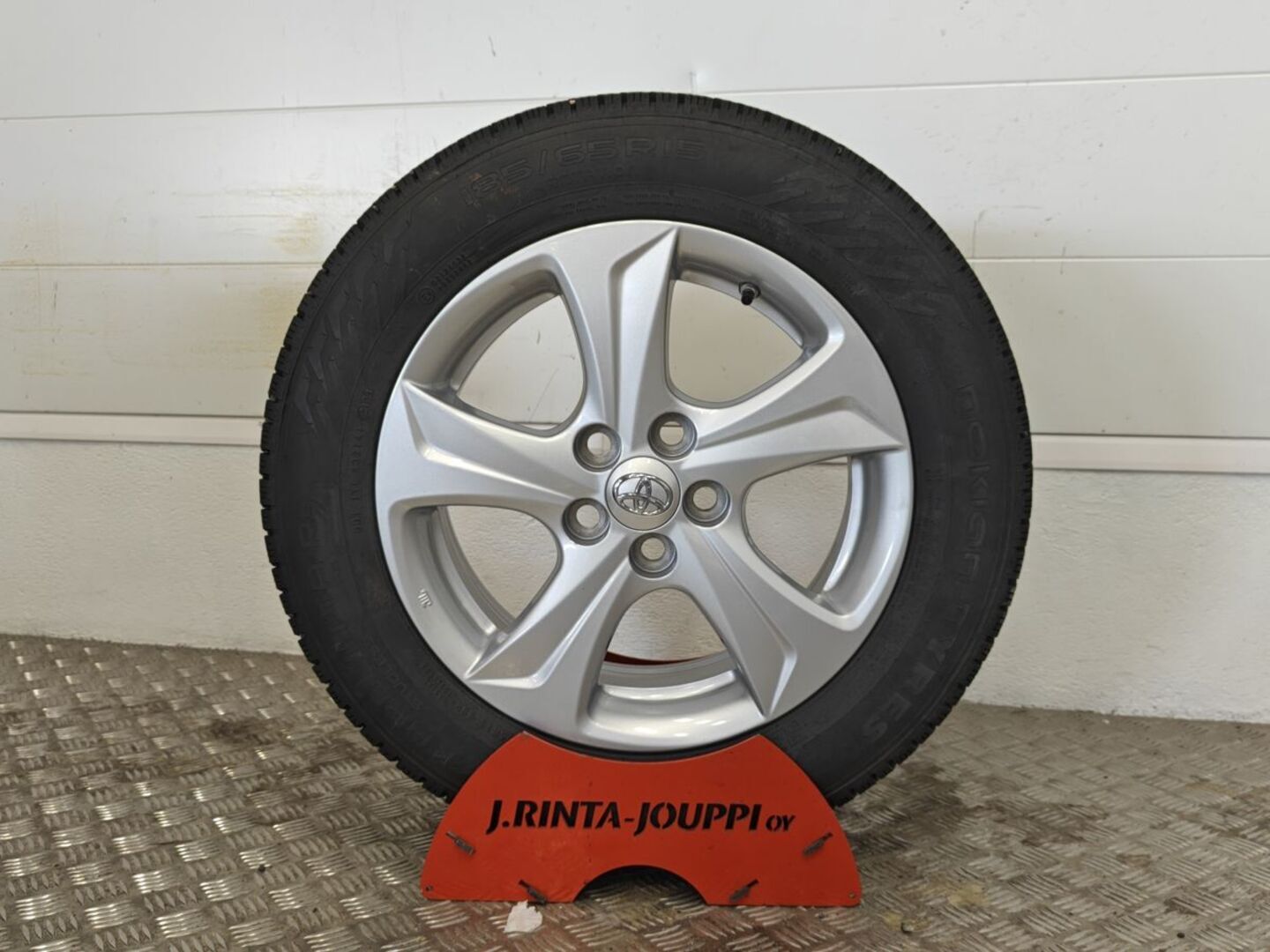 TOYOTA Yaris 2023
