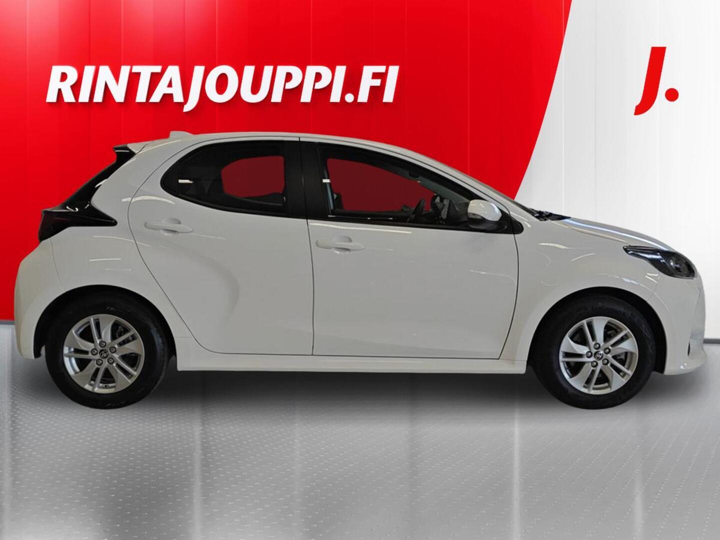 TOYOTA Yaris 2023