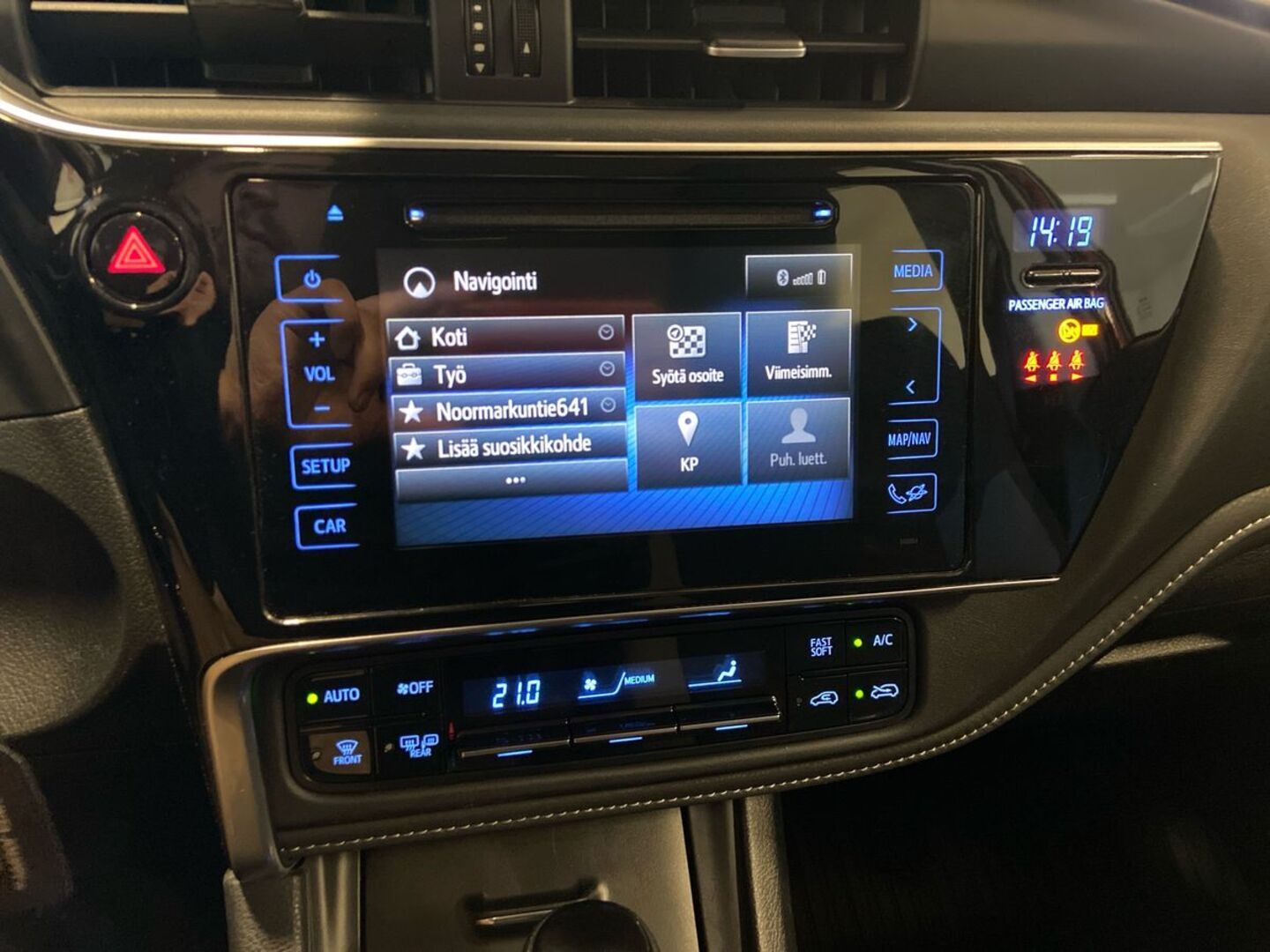 TOYOTA Auris 19