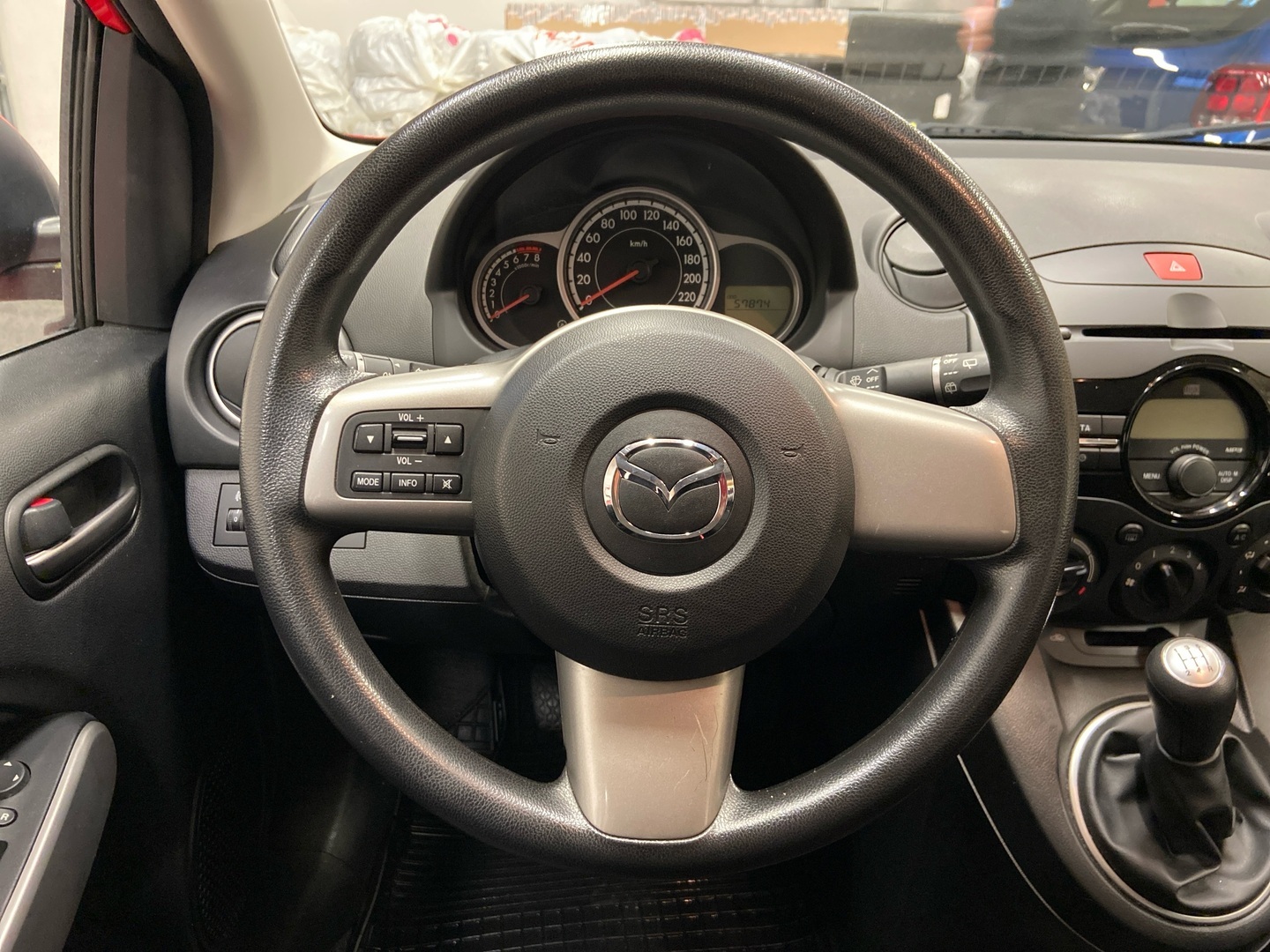 MAZDA Mazda2 2011