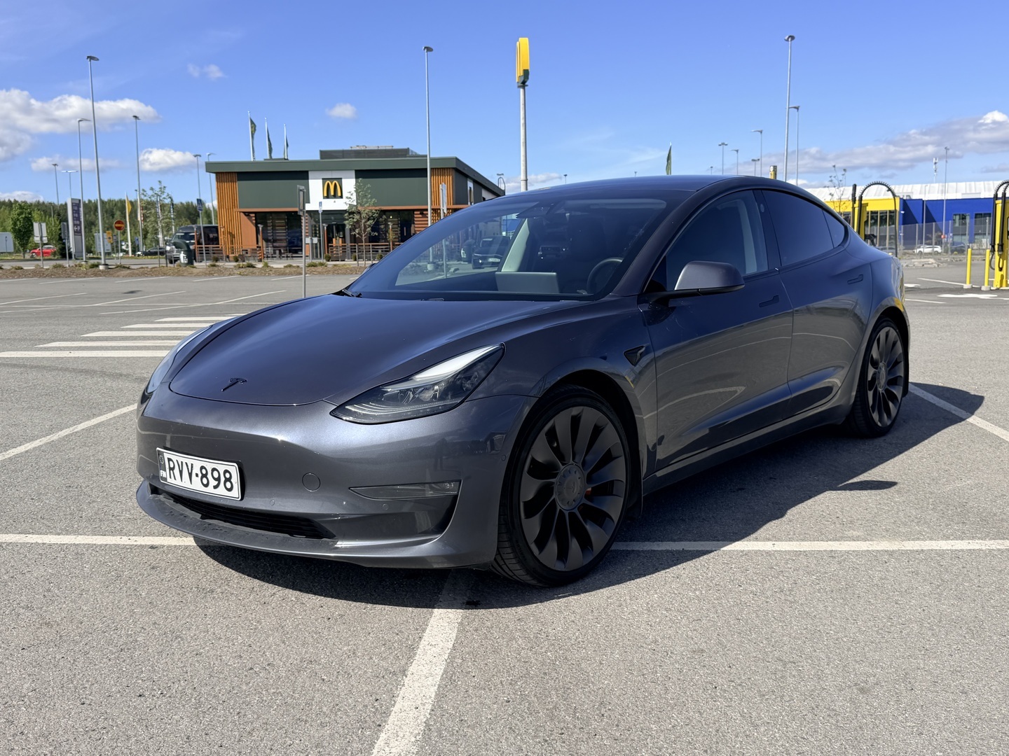 TESLA Model 3 2021