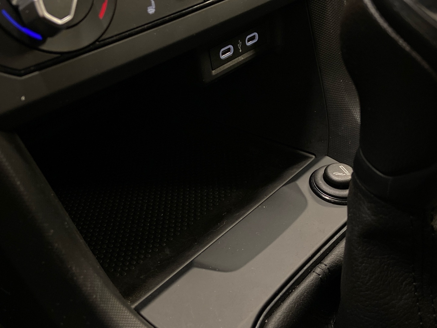 VOLKSWAGEN T-Cross 2024