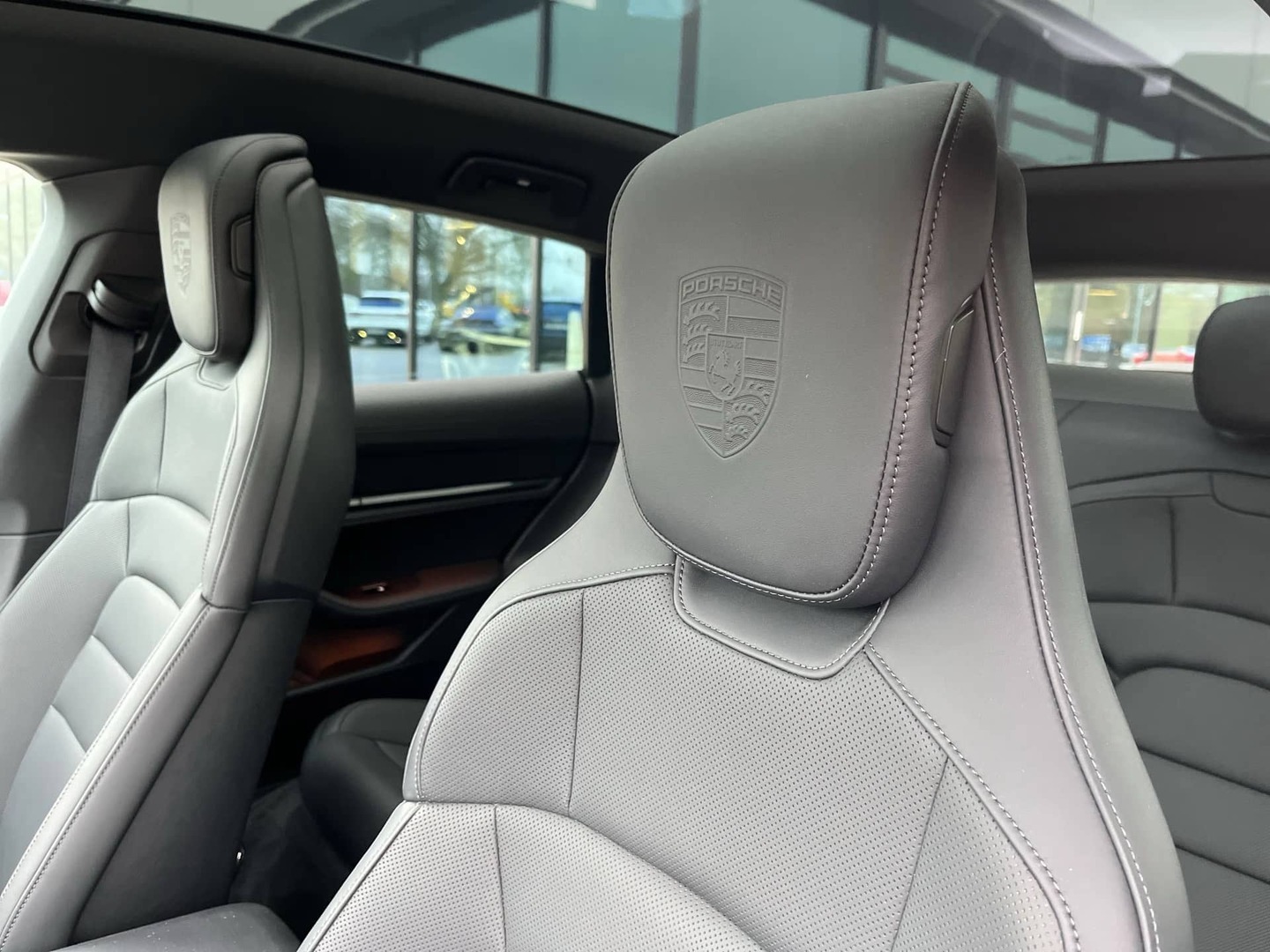 PORSCHE Taycan 2022