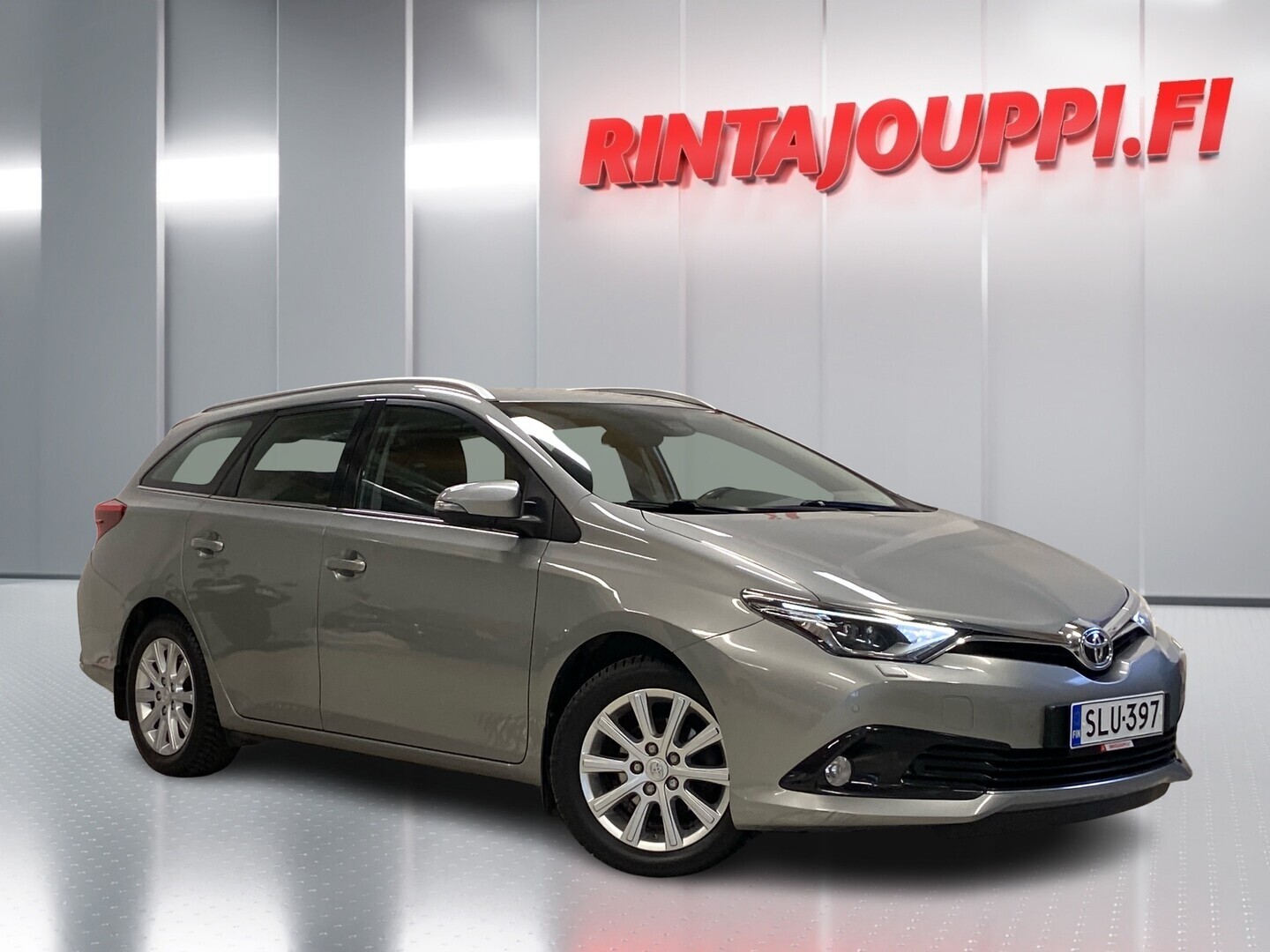 TOYOTA Auris 2015