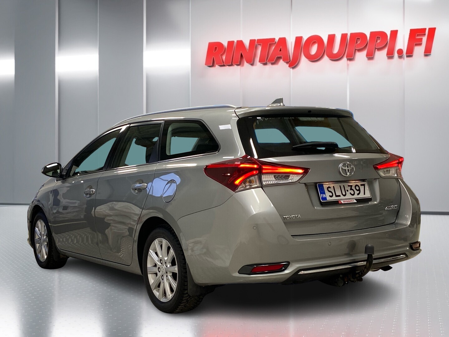 TOYOTA Auris 2015