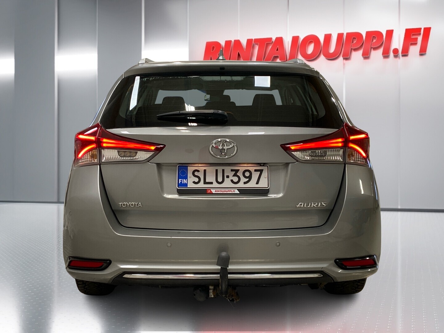 TOYOTA Auris 2015