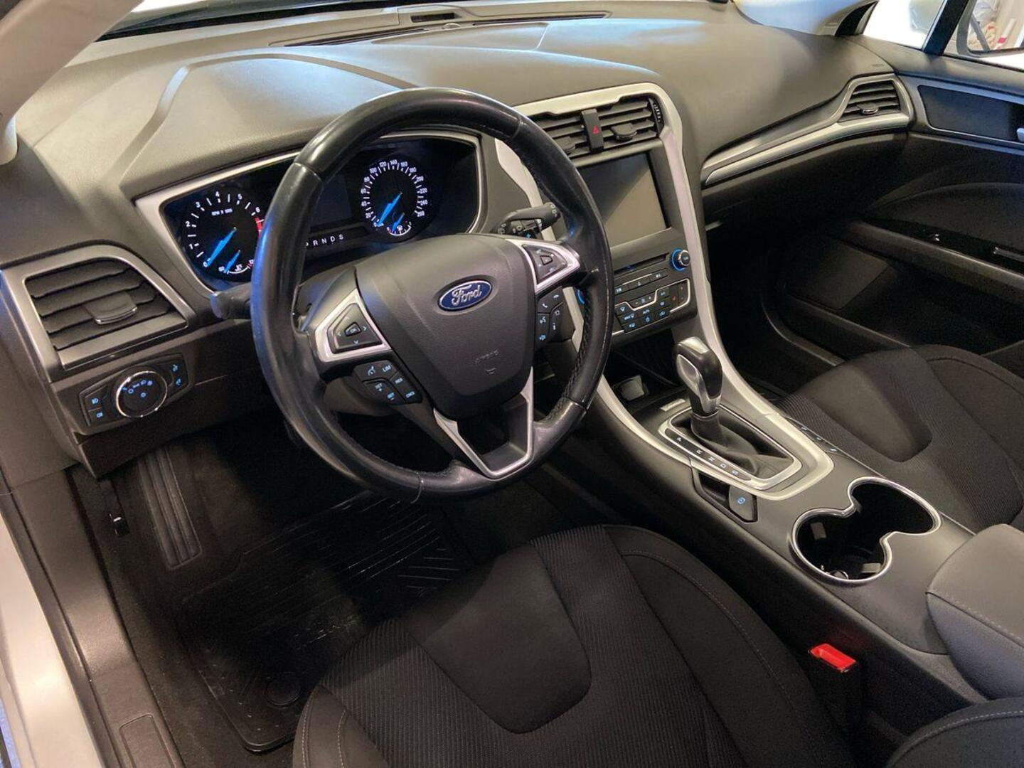 FORD Mondeo 7