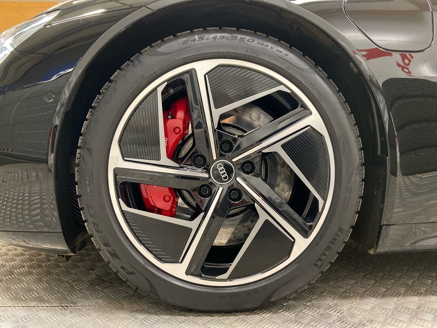 AUDI E-TRON GT RS 2022