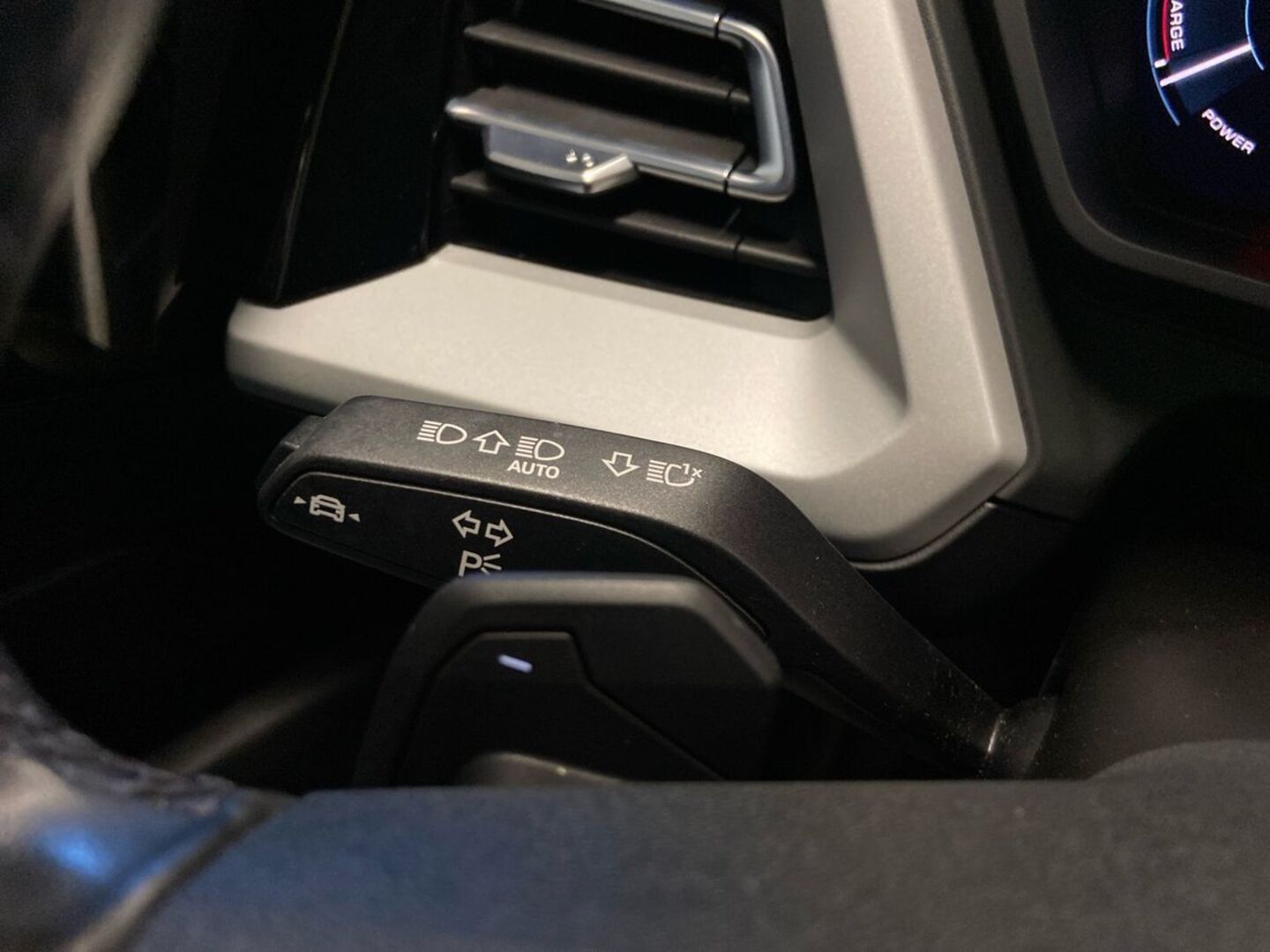 AUDI Q4 e-tron 27