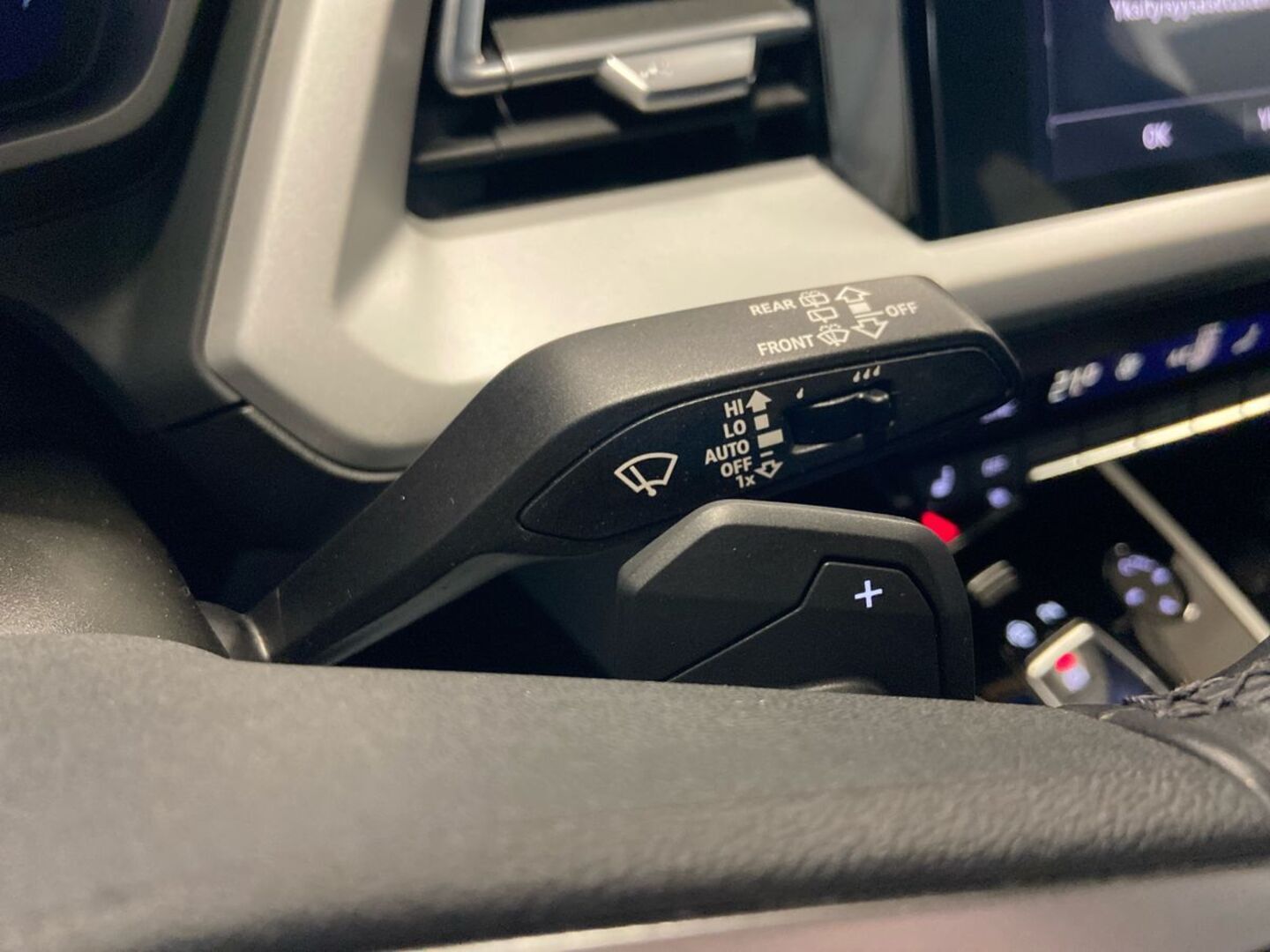 AUDI Q4 e-tron 28