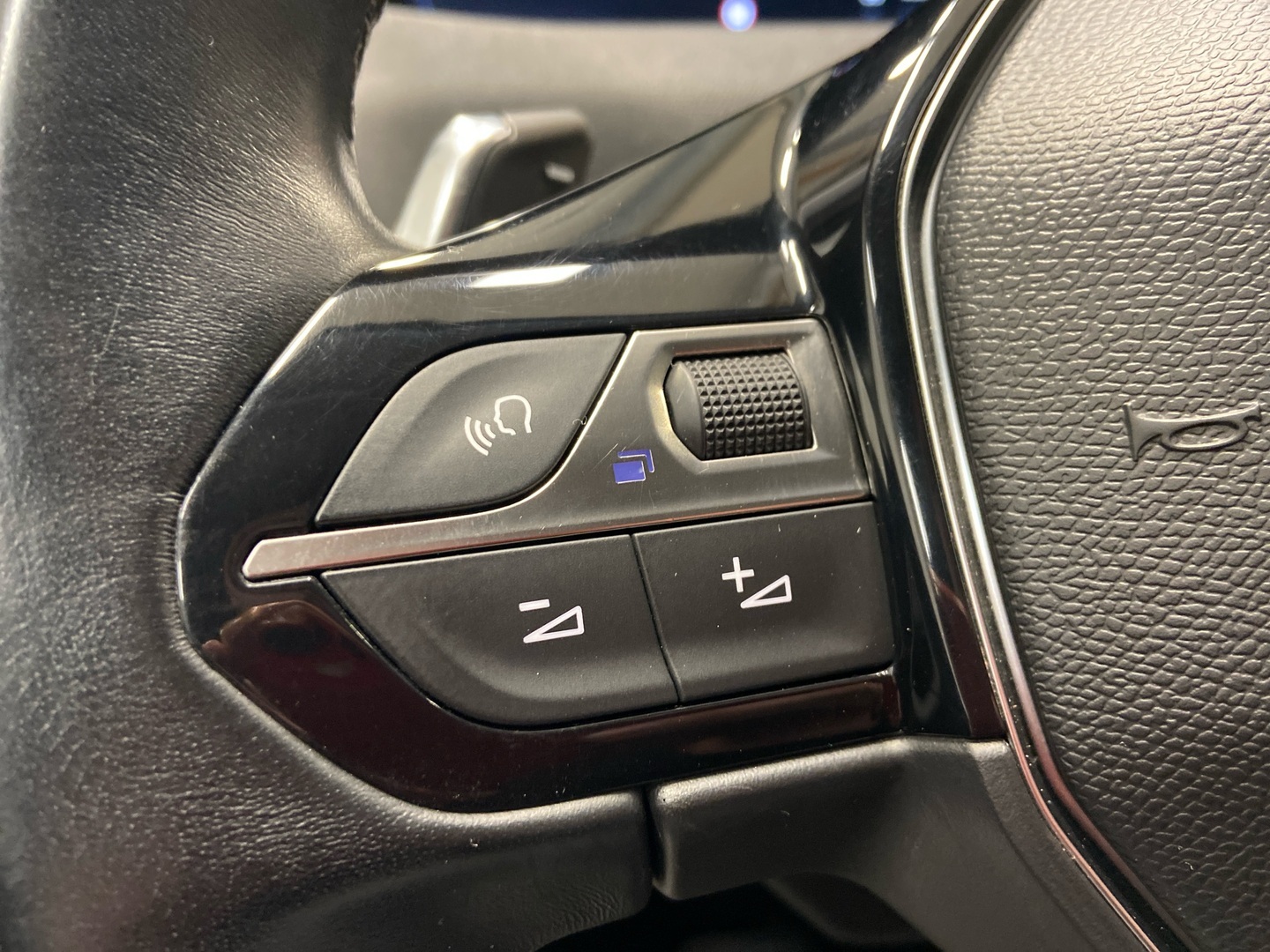 PEUGEOT 5008 2019