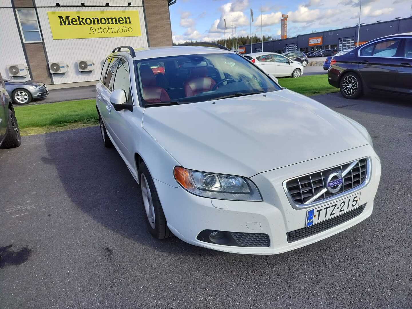VOLVO V70 2010