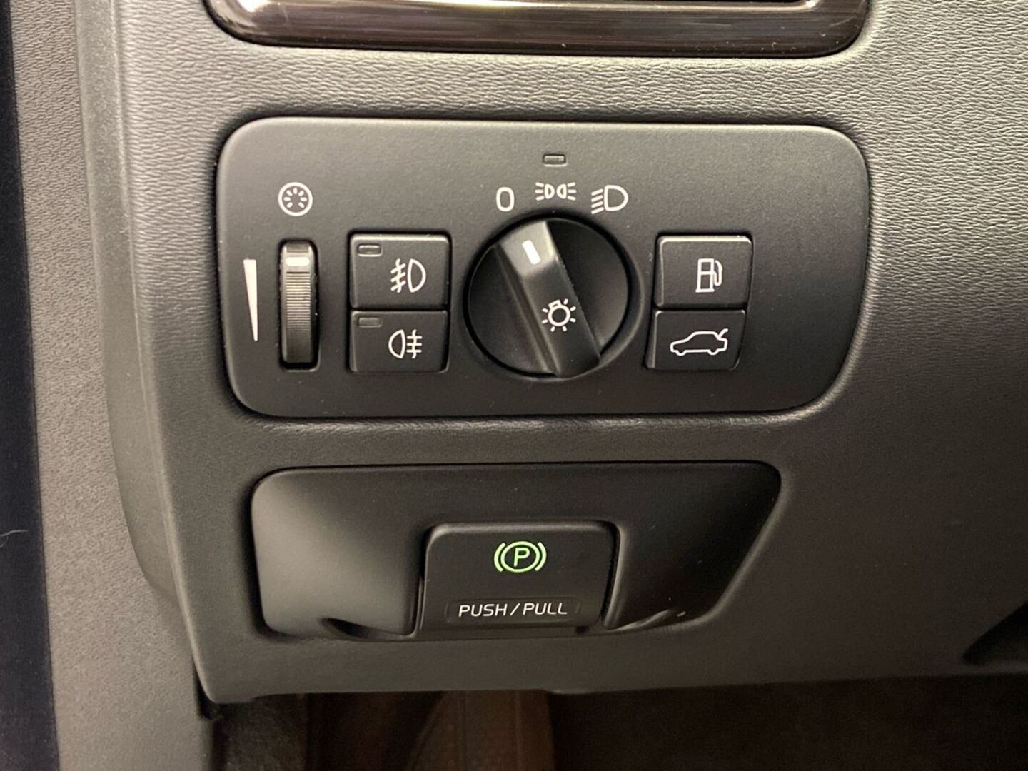 VOLVO V70 19