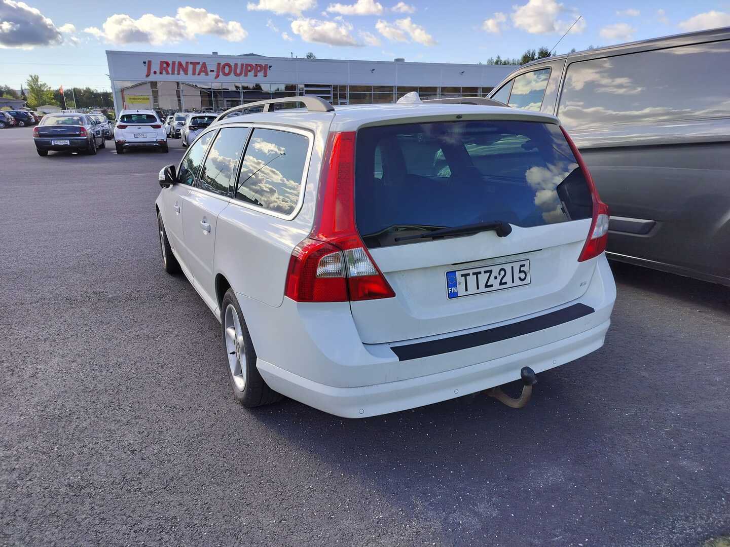 VOLVO V70 2010