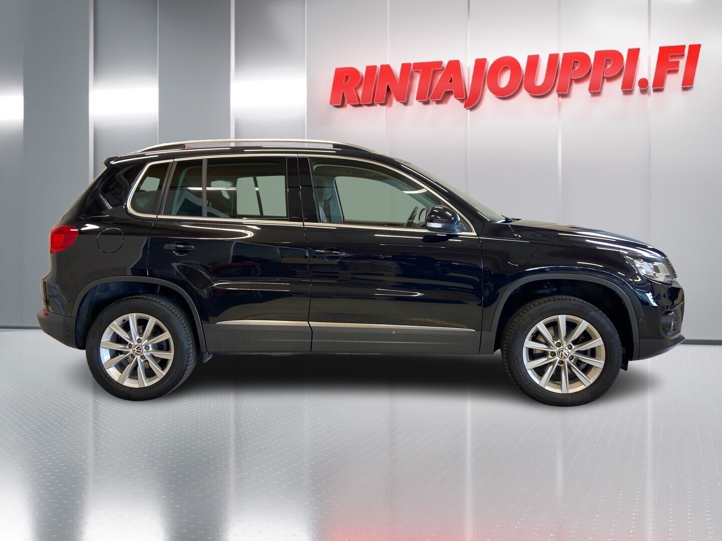 VOLKSWAGEN Tiguan 2012