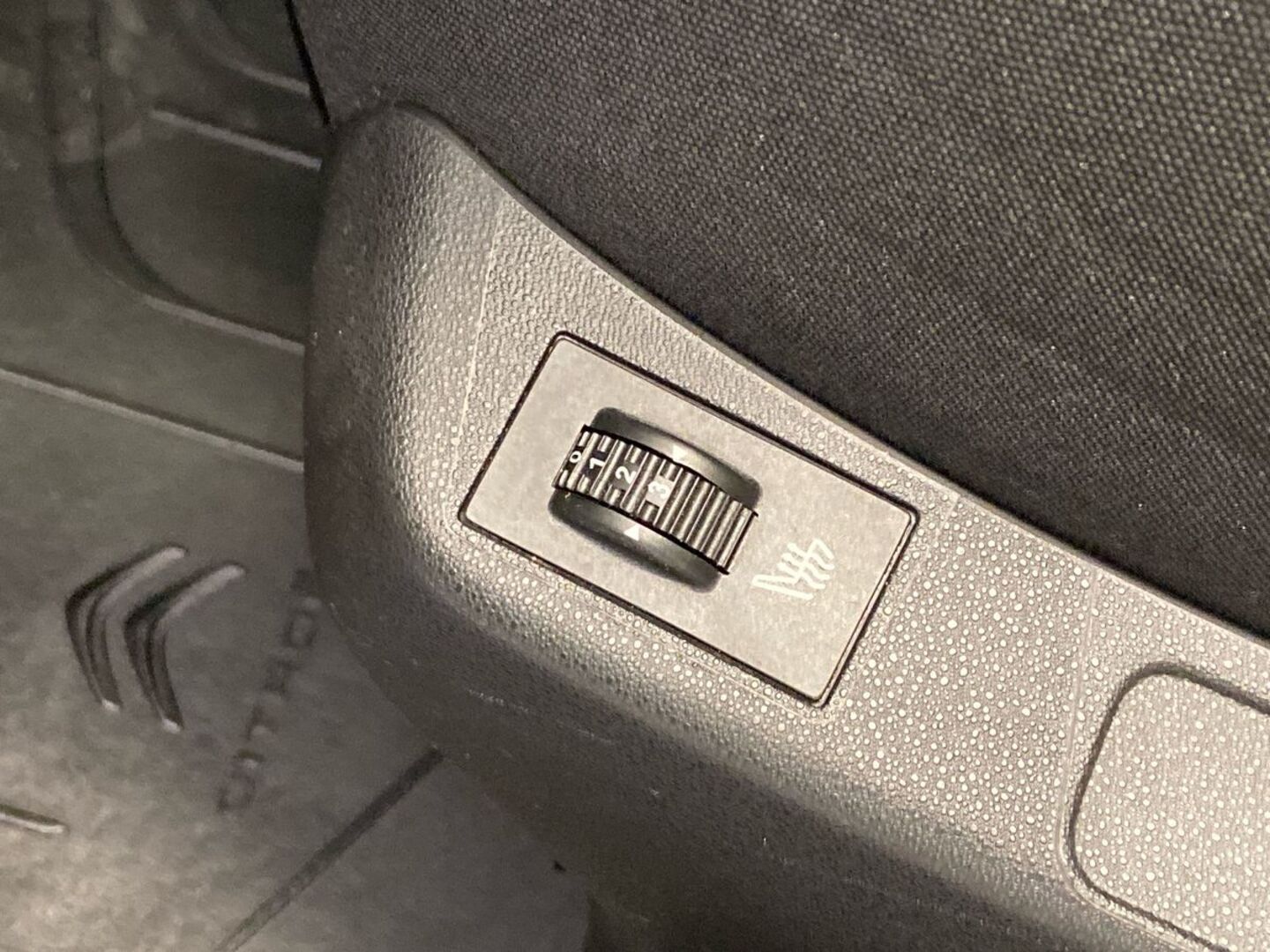 CITROEN C4 19