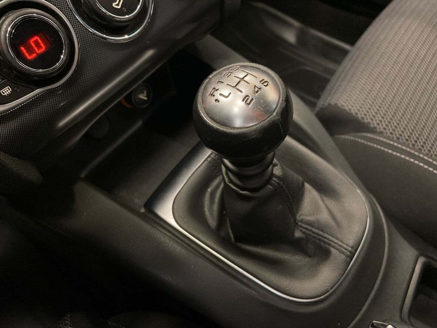 CITROEN C4 28