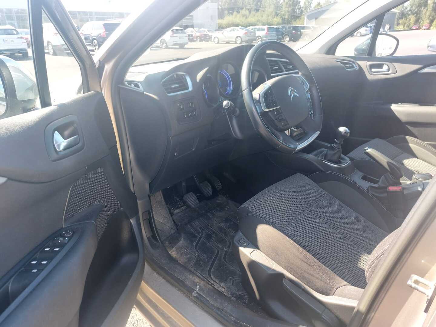 CITROEN C4 2015