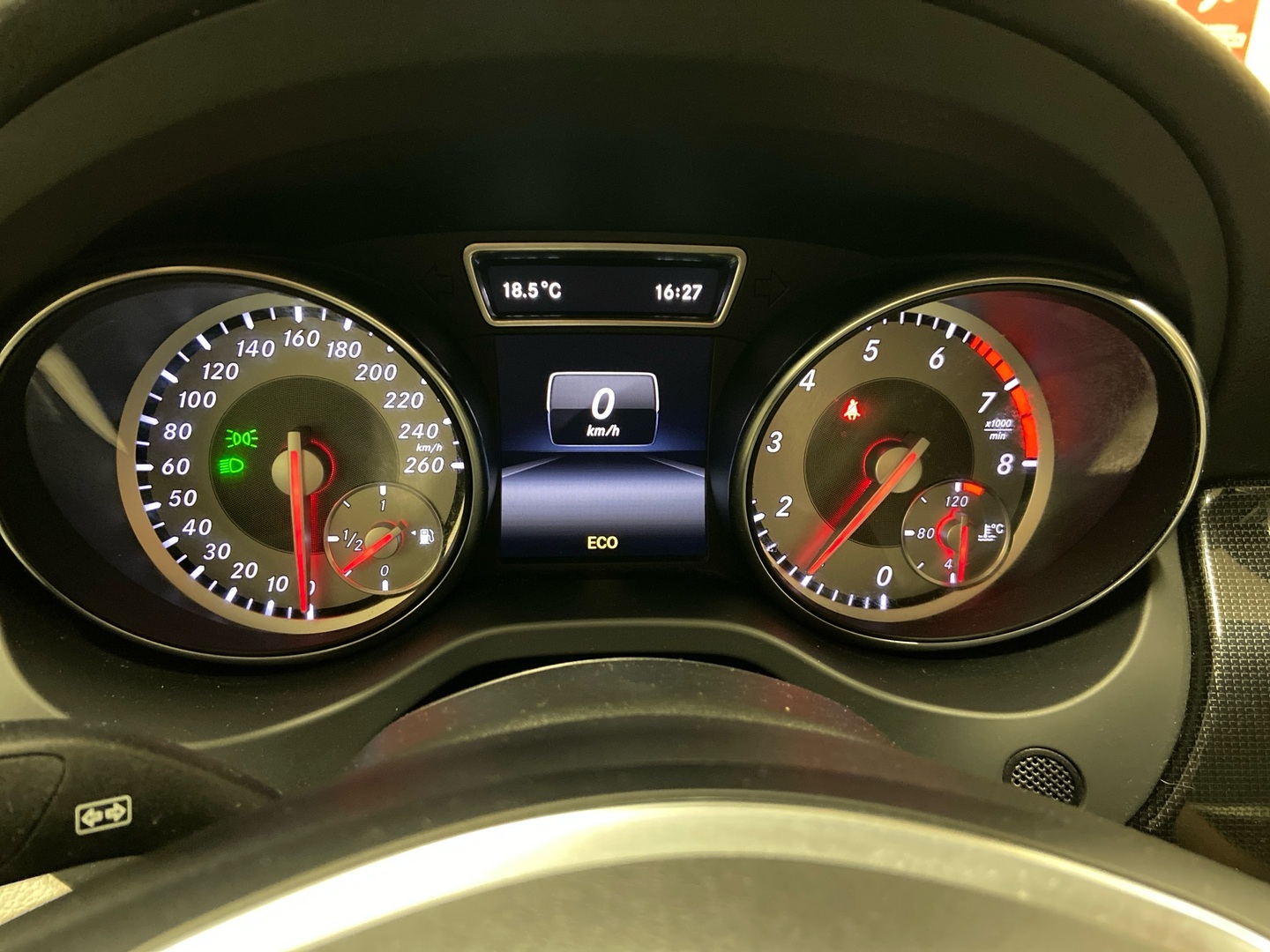 MERCEDES-BENZ CLA 2015