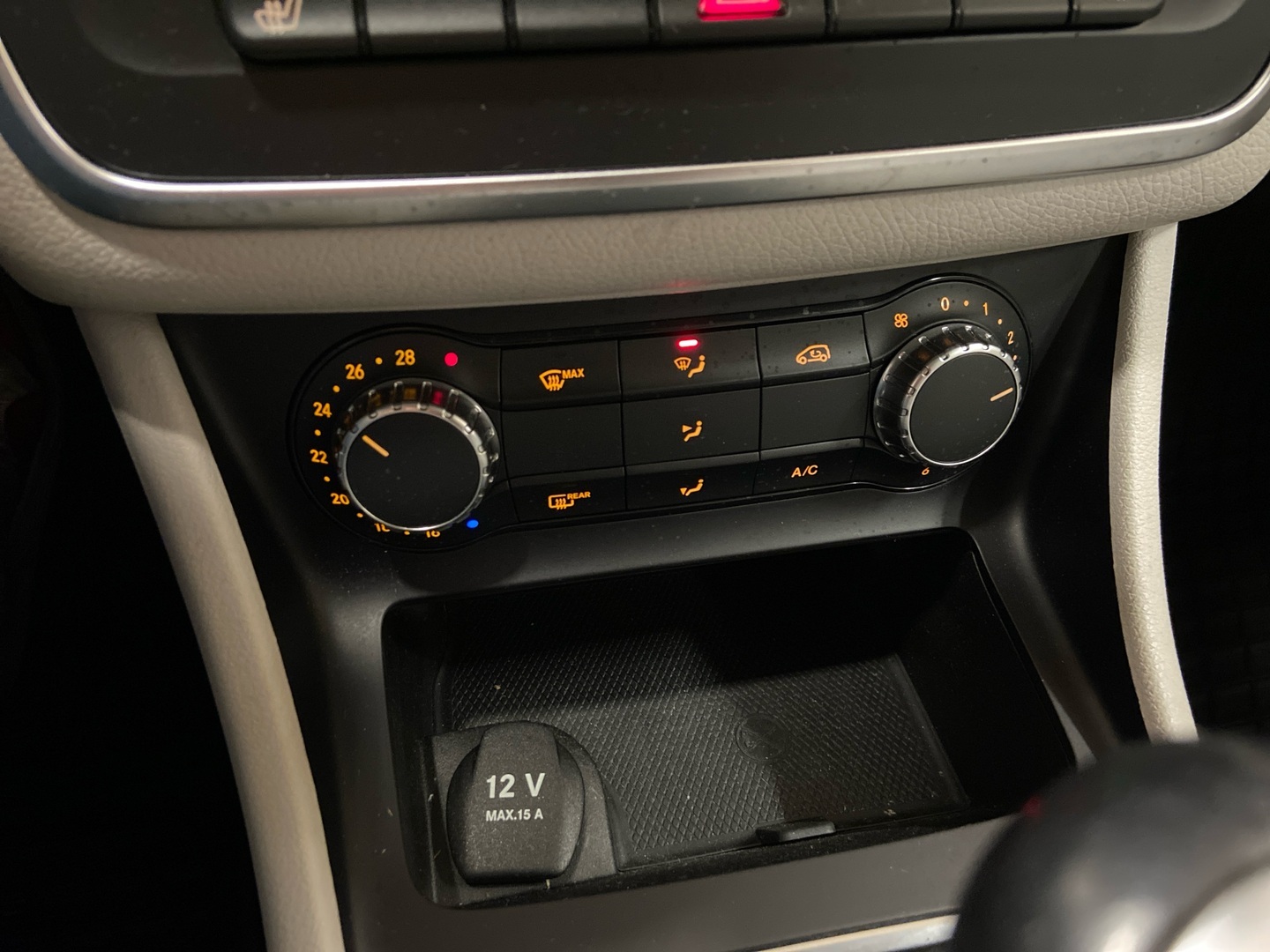 MERCEDES-BENZ CLA 2015