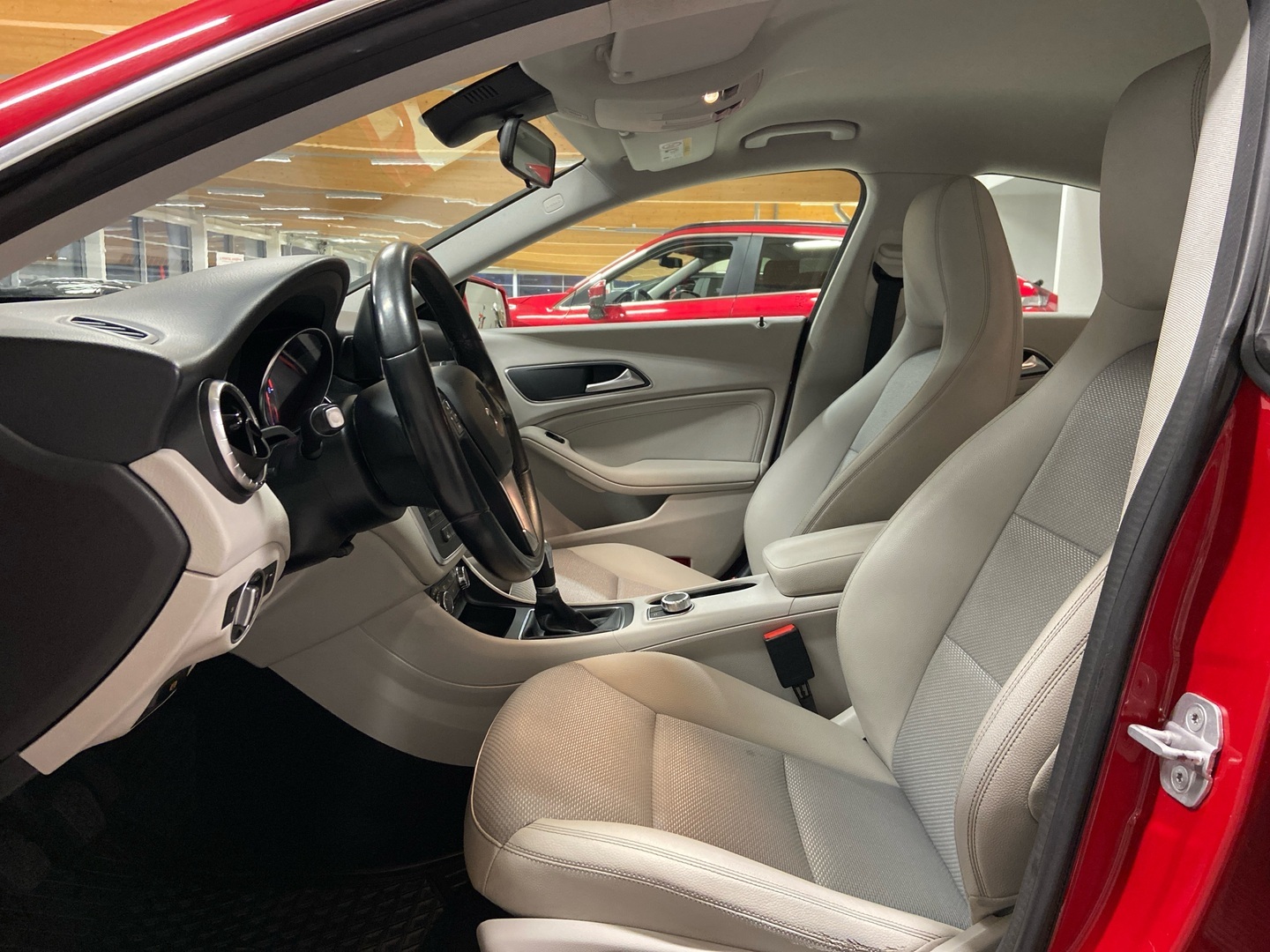 MERCEDES-BENZ CLA 2015