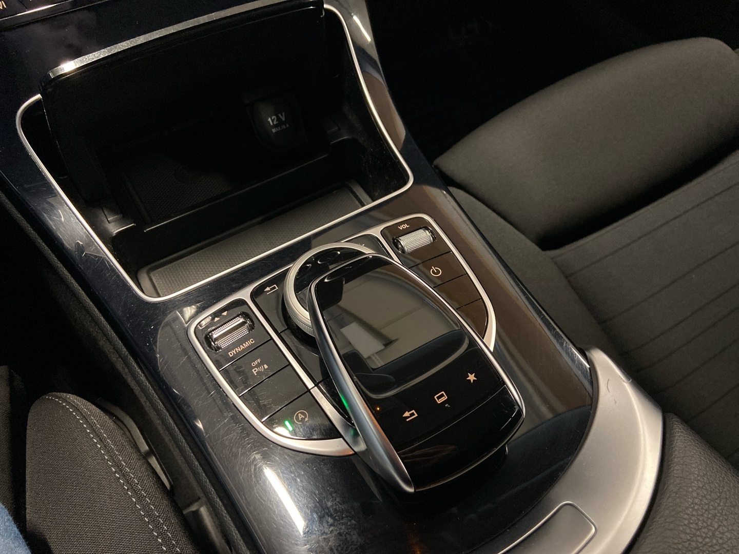 MERCEDES-BENZ C 2015