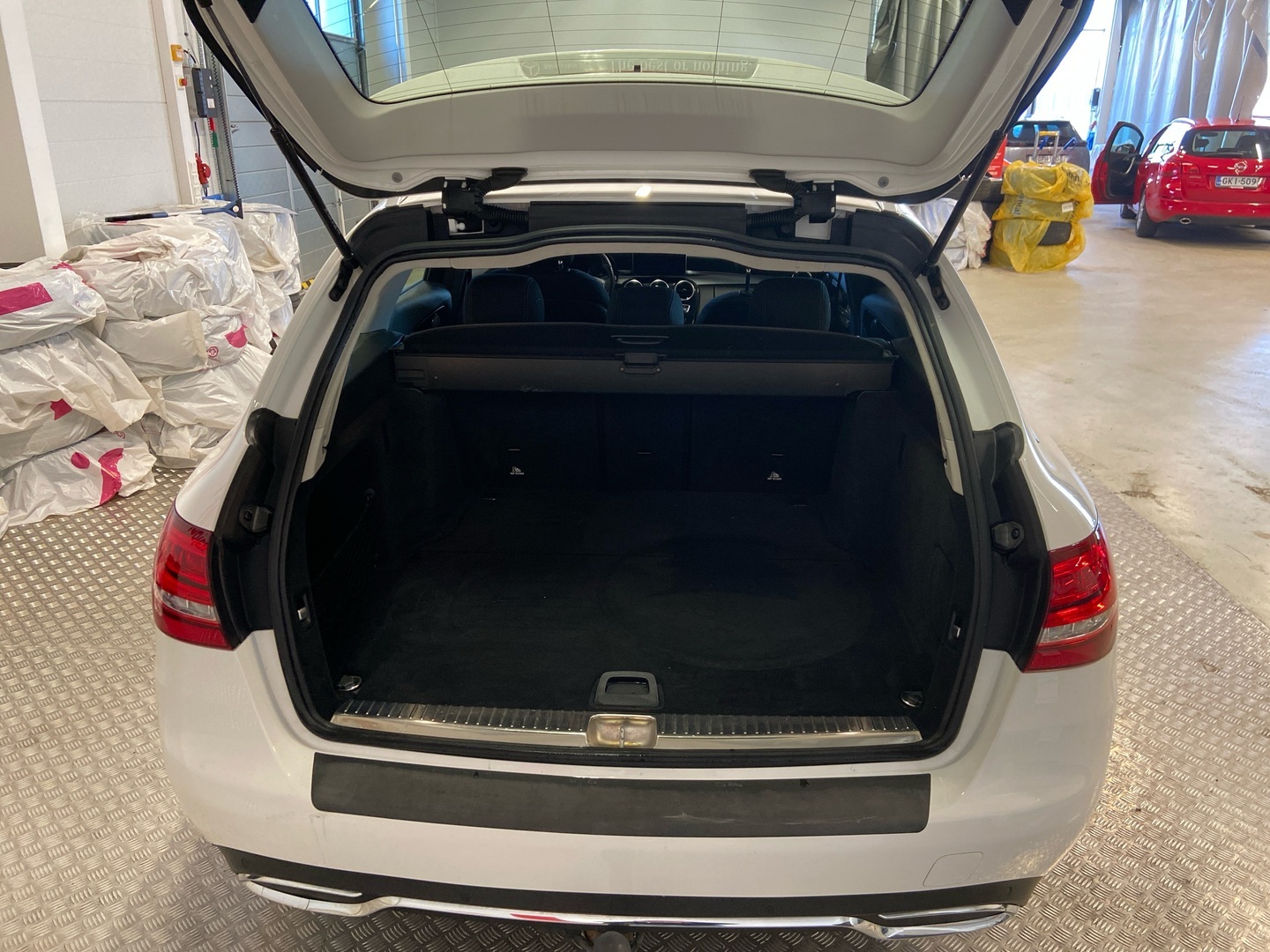 MERCEDES-BENZ C 2015