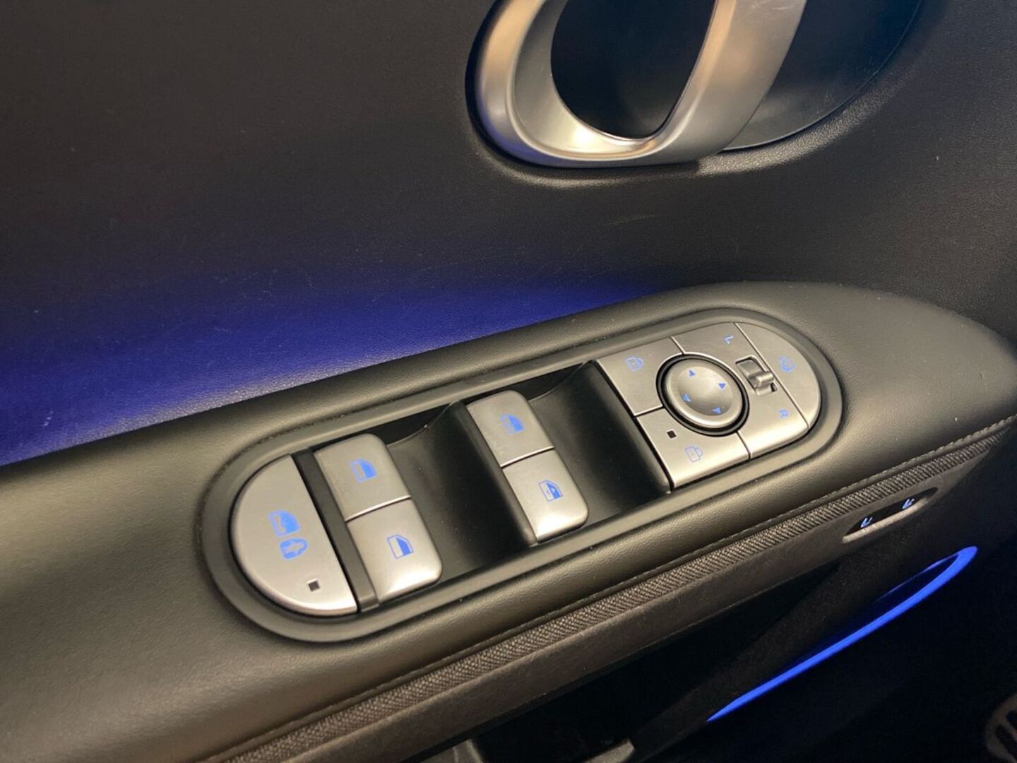 HYUNDAI IONIQ 5 17