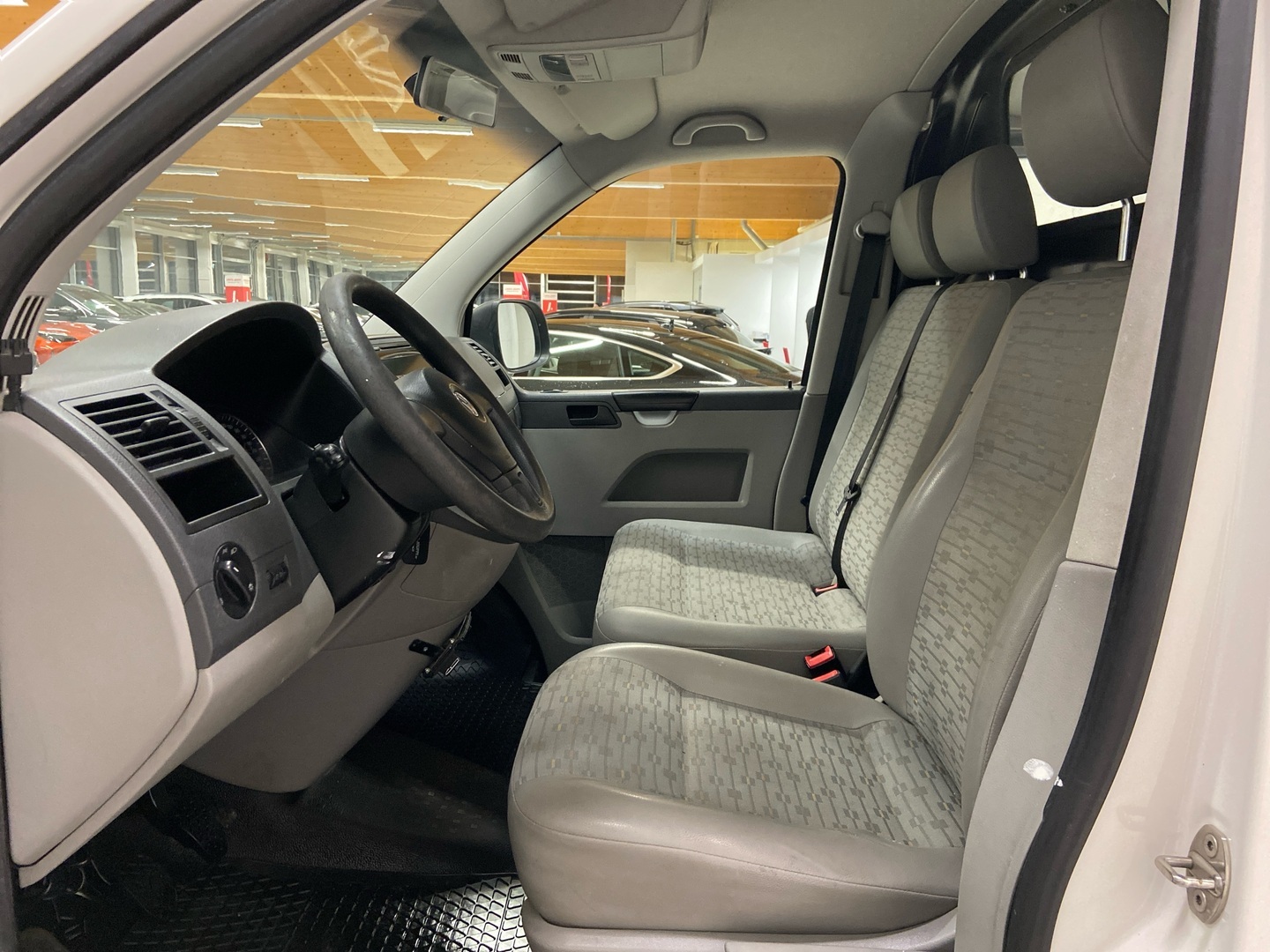 VOLKSWAGEN Transporter 2013