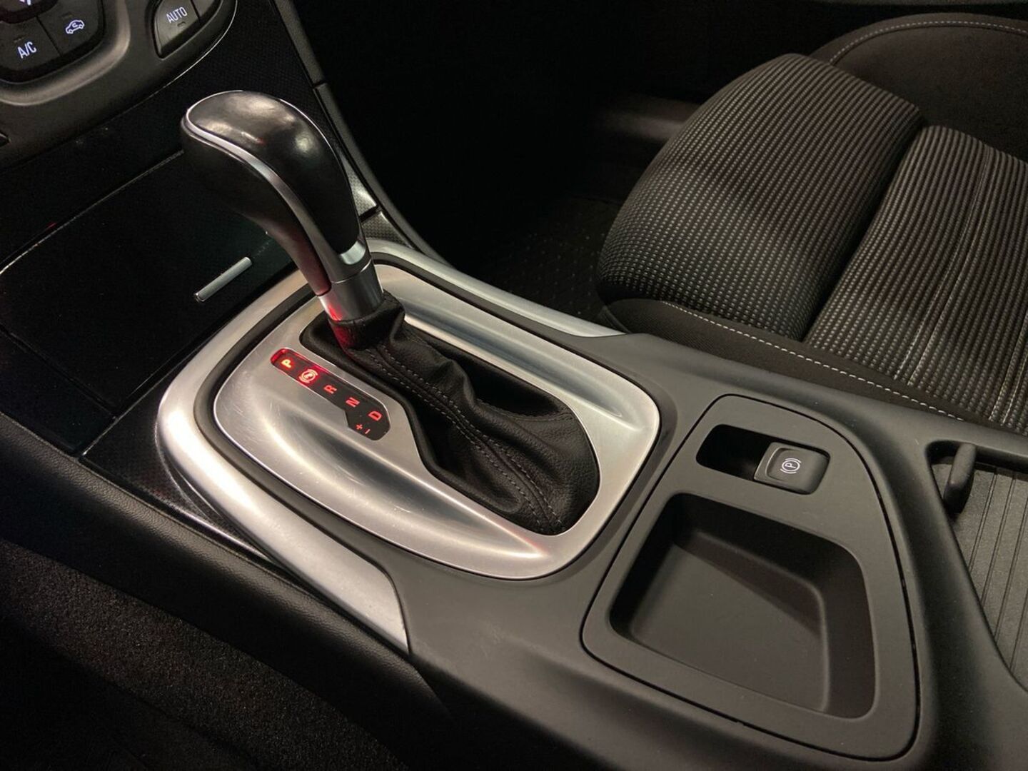 OPEL Insignia 26