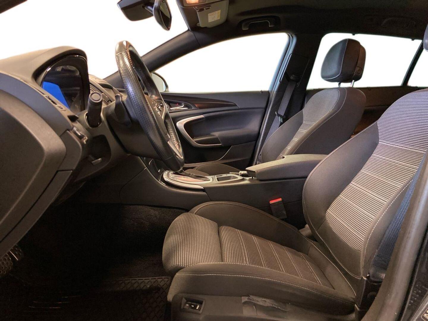OPEL Insignia 9
